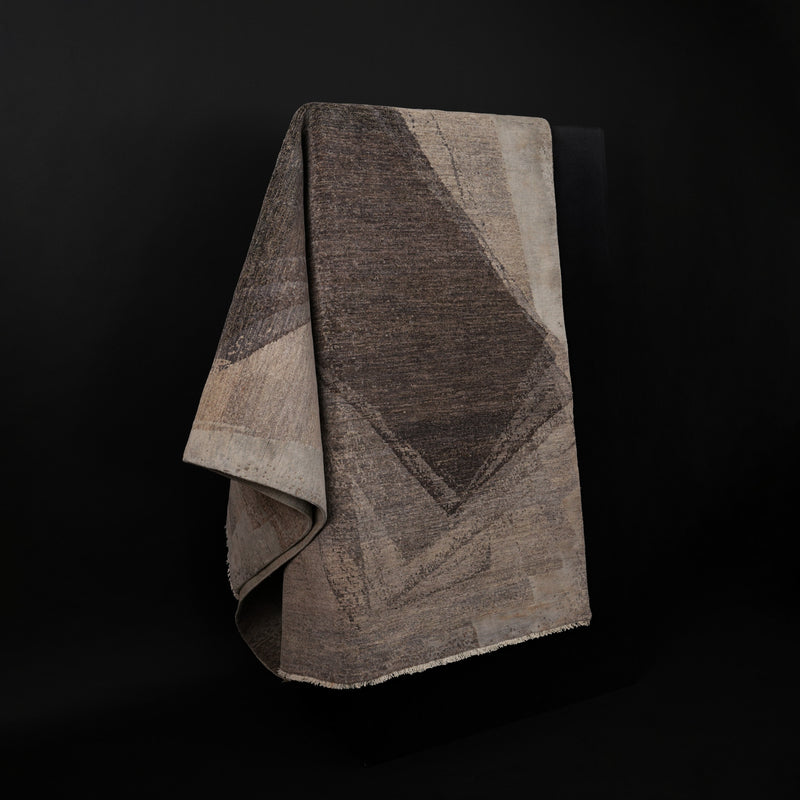 Ayan Serisi El Dokuma İpekli Geometrik Desenli Gri Halı