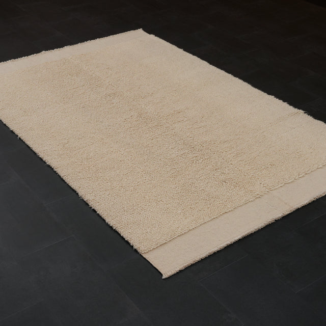 Bohem Serisi Krem Sade Desenli Yün Tezgah Dokuma Kilim, 137x213 cm — Halıcızade