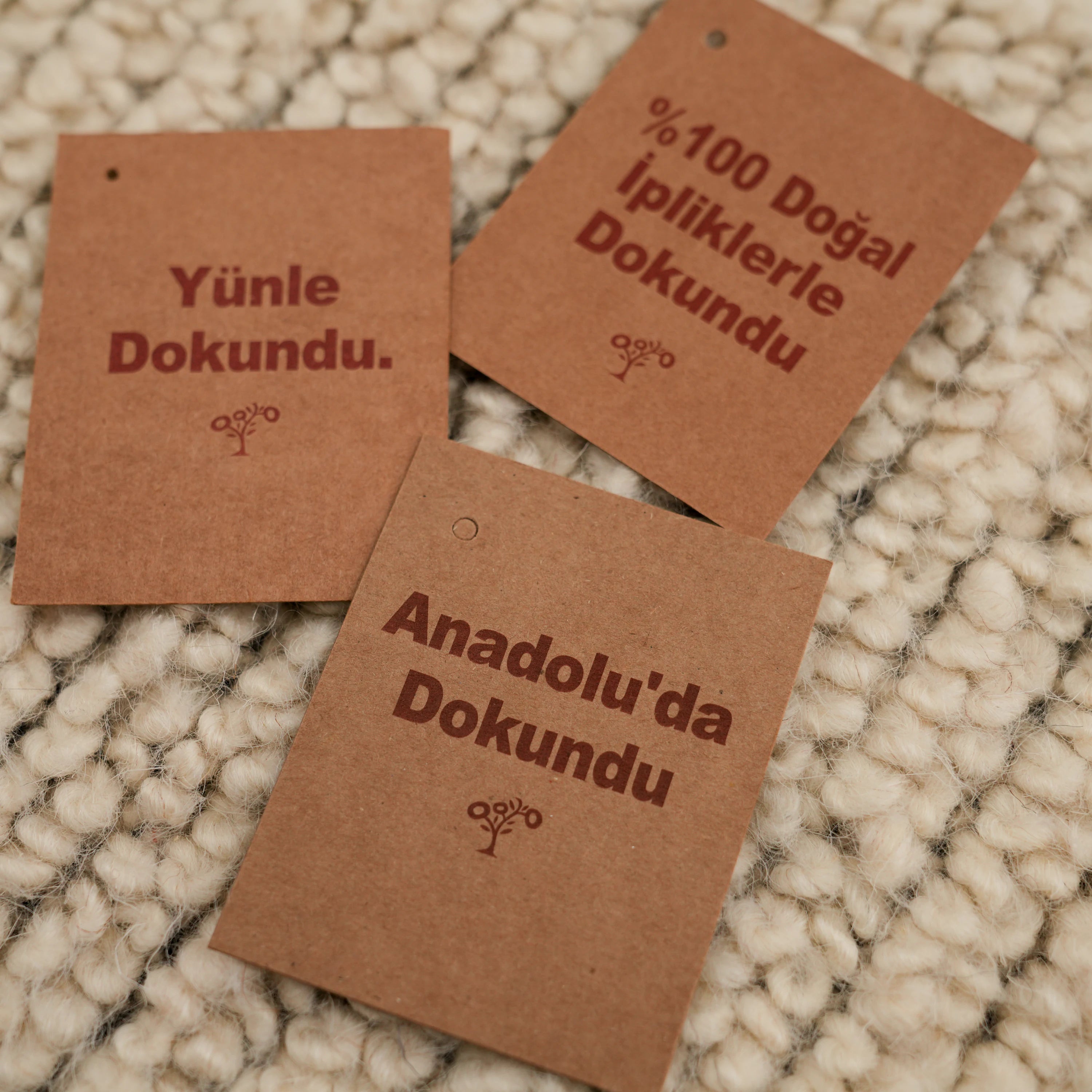 Bohem Serisi Sade Desenli Krem Yün Tezgah Dokuma Kilim