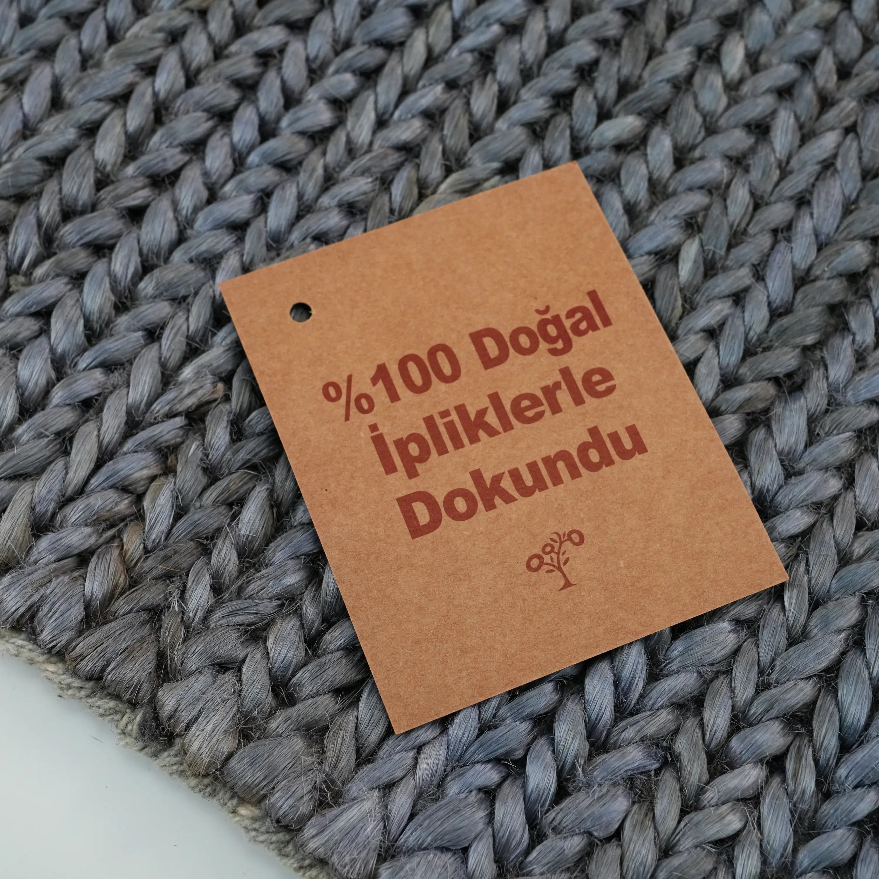 Bolga Serisi El Dokuma Sade Desenli Antrasit Halı