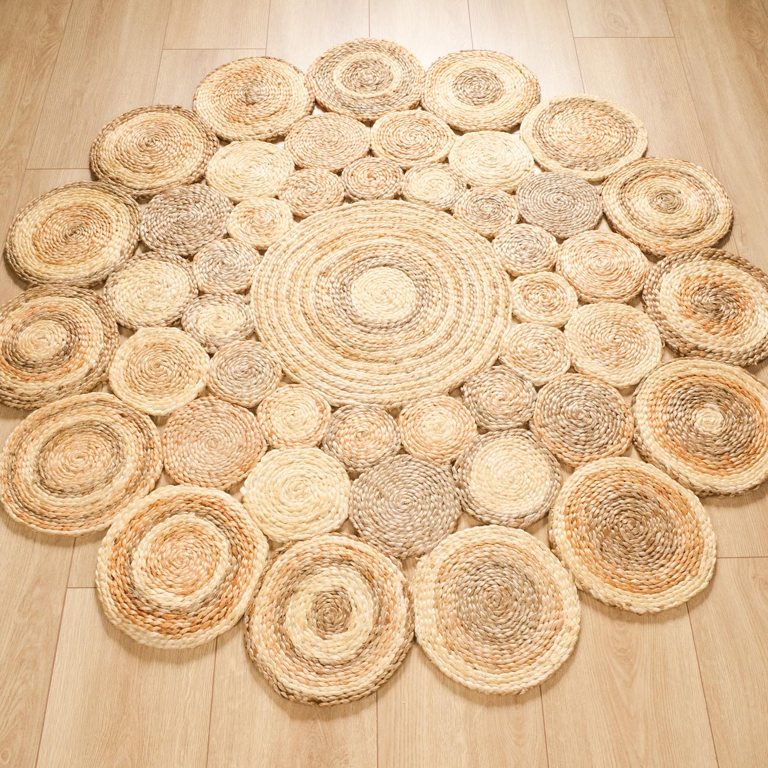 Bolga Serisi Jüt Geometrik Desenli El Dokuma Halı, krem, 150x150 cm — Halıcızade