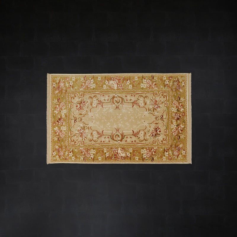 Harem Series Handwoven Uşak Patterned Cream Silk Rug