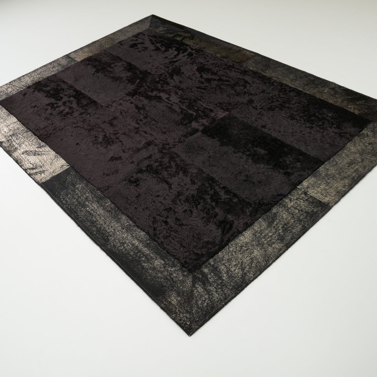 Çerçeve Desenli Siyah Deri Post Halı, 170x240 cm — Halıcızade