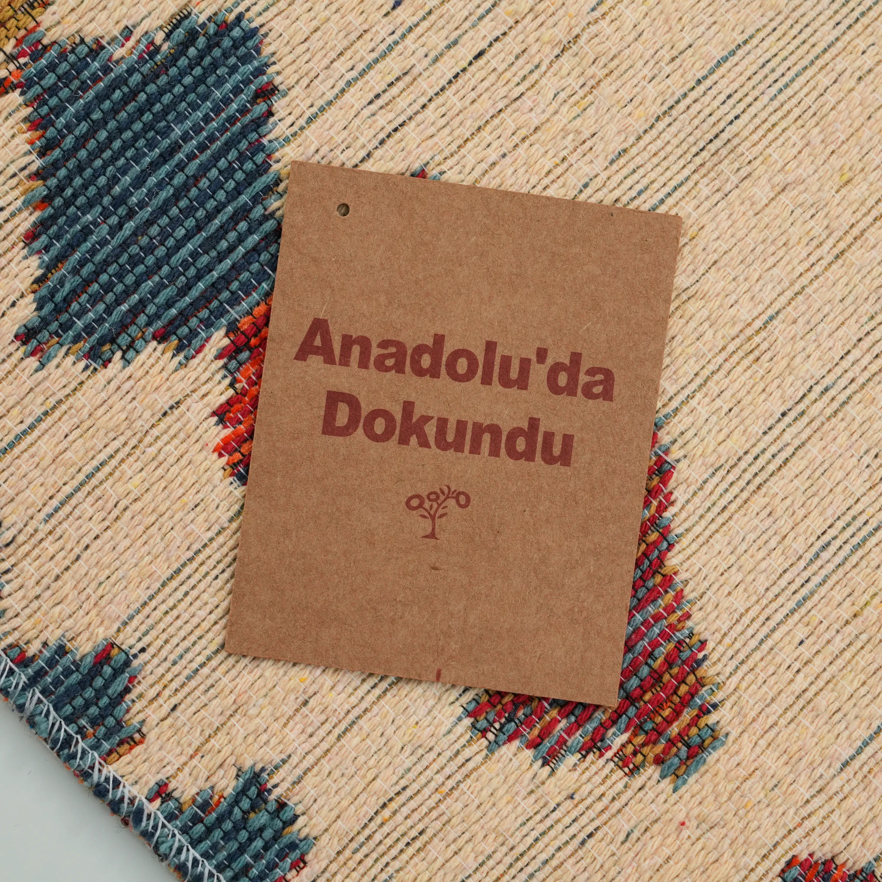 Çiçek Desenli Krem Pamuk Kilim