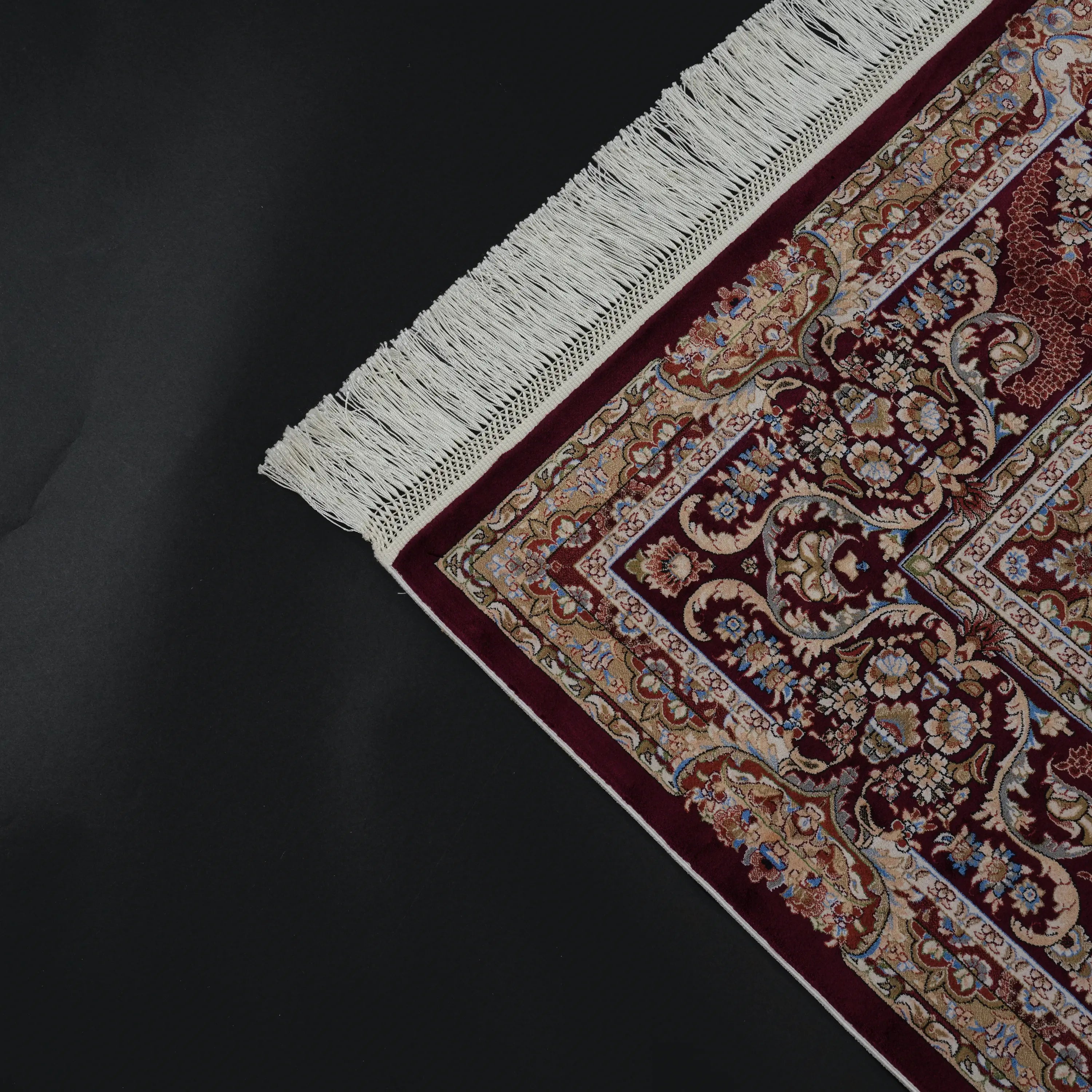 Medallion Patterned Burgundy Bamboo Rug