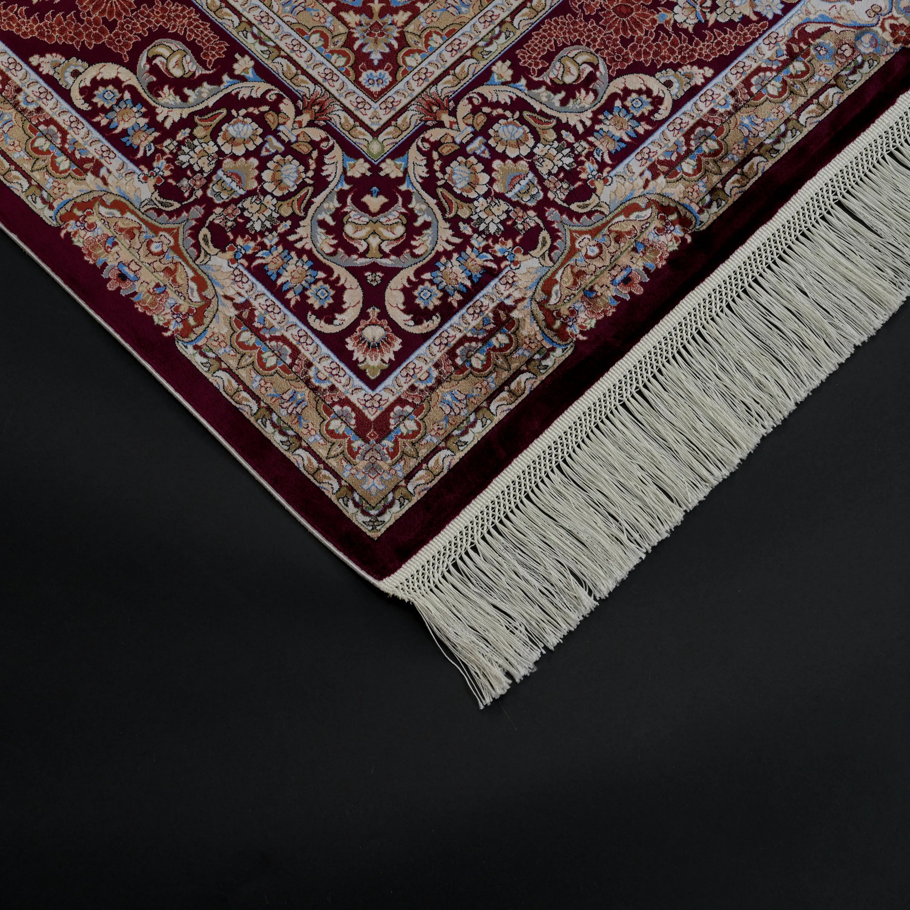 Medallion Patterned Burgundy Bamboo Rug