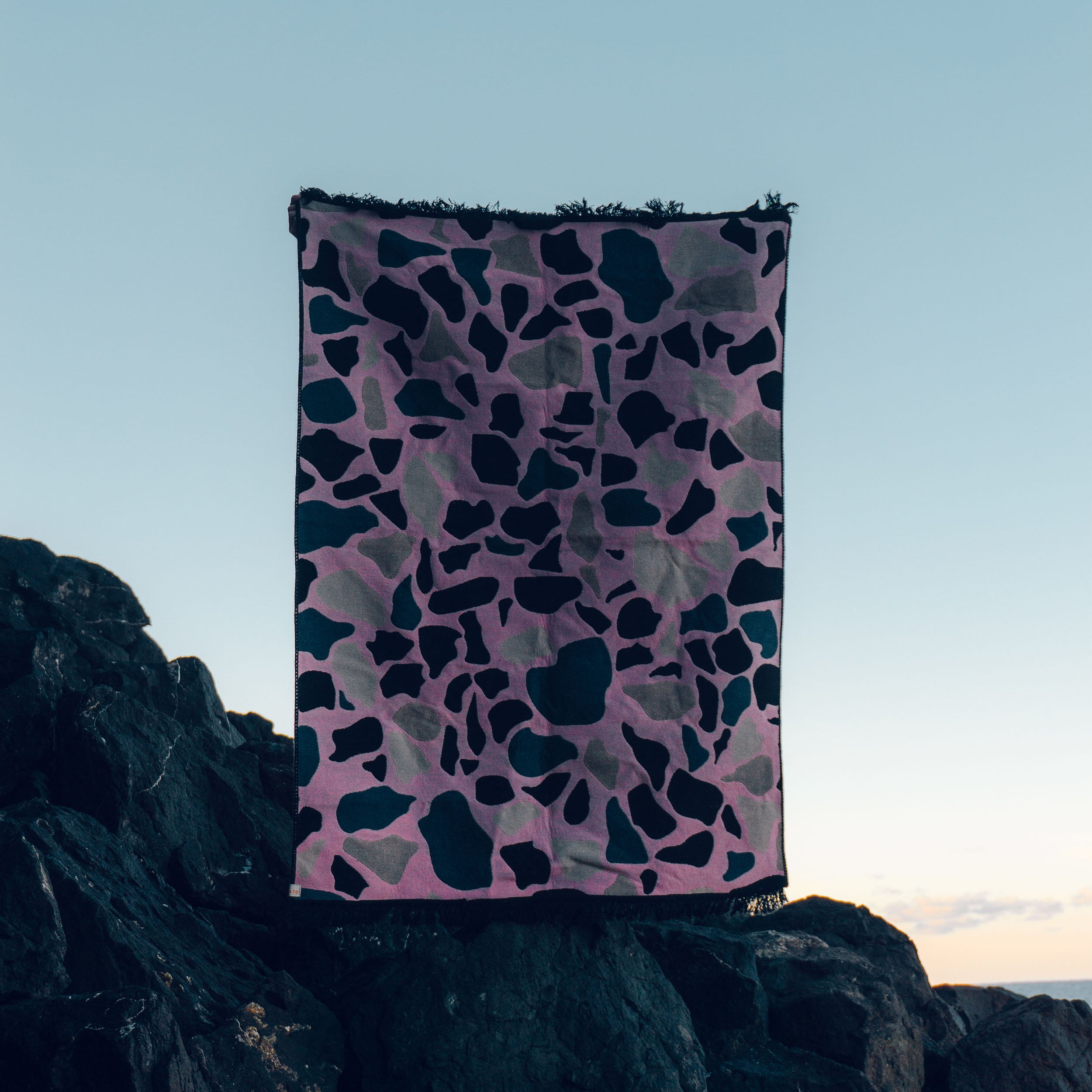 Studio Potato Terrazzo Çift Taraflı Kilim