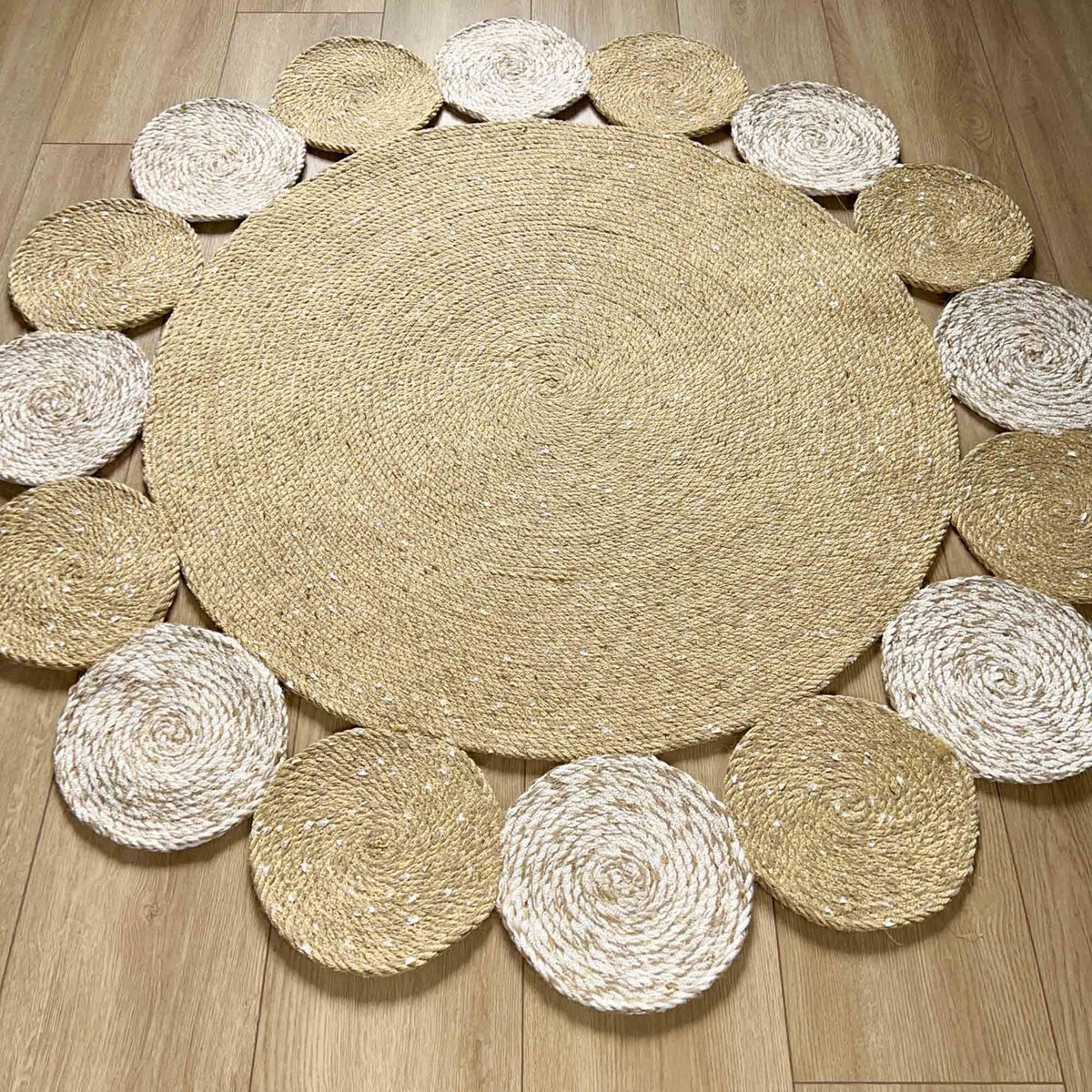 Patna Serisi Geometrik Desenli Bej Yuvarlak Halı, 90x90 – 150x150 cm — Halıcızade