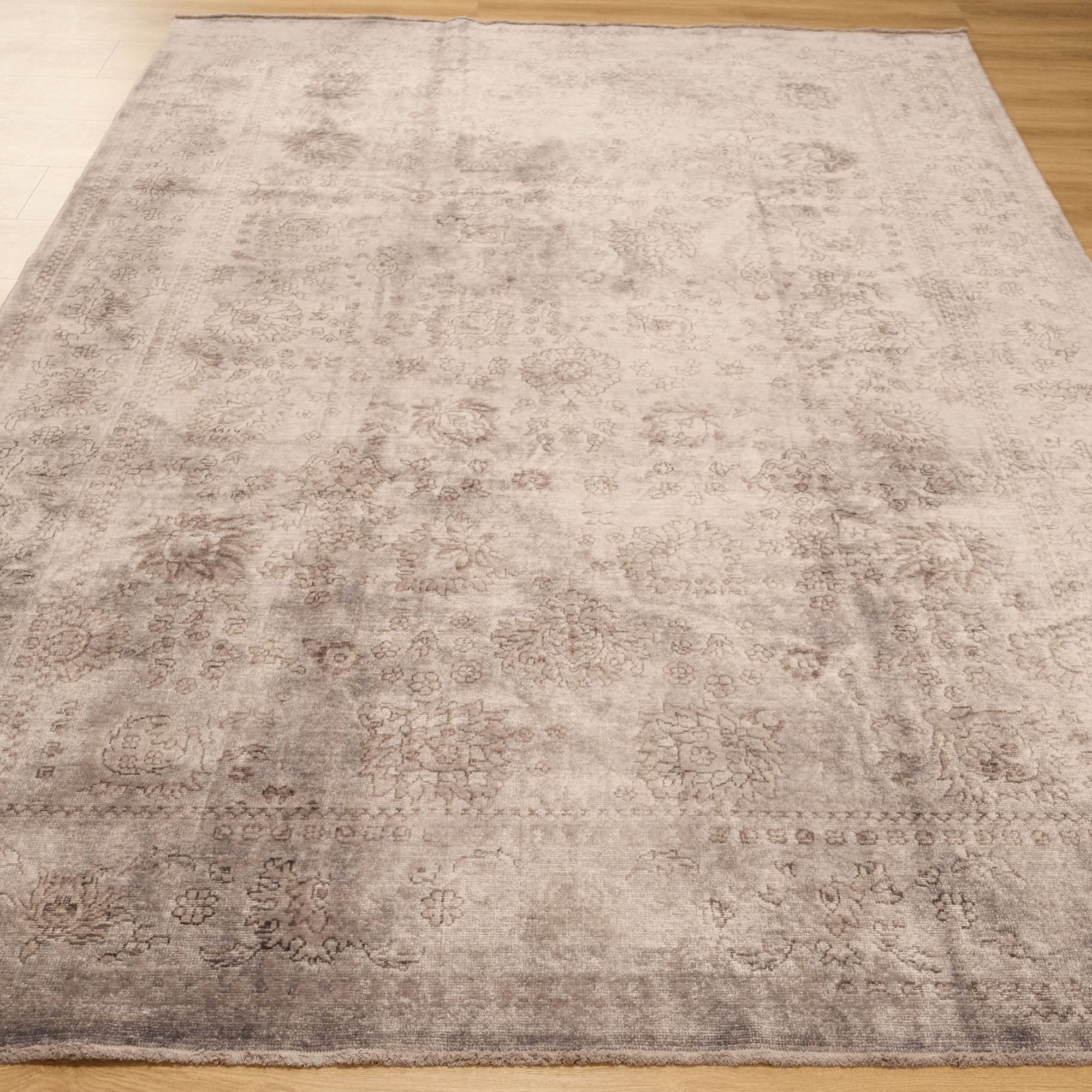 Taftan Oushak Design Machine Woven Carpet