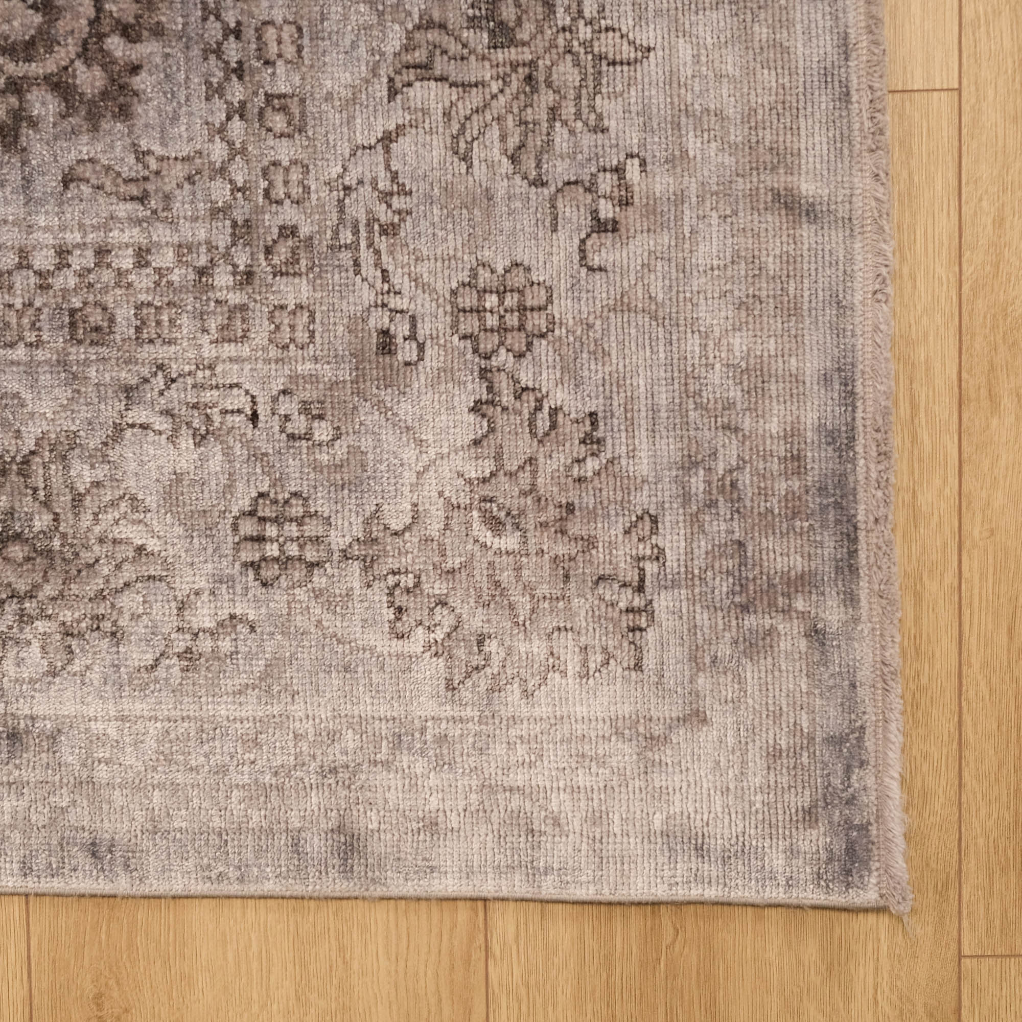 Taftan Oushak Design Machine Woven Carpet