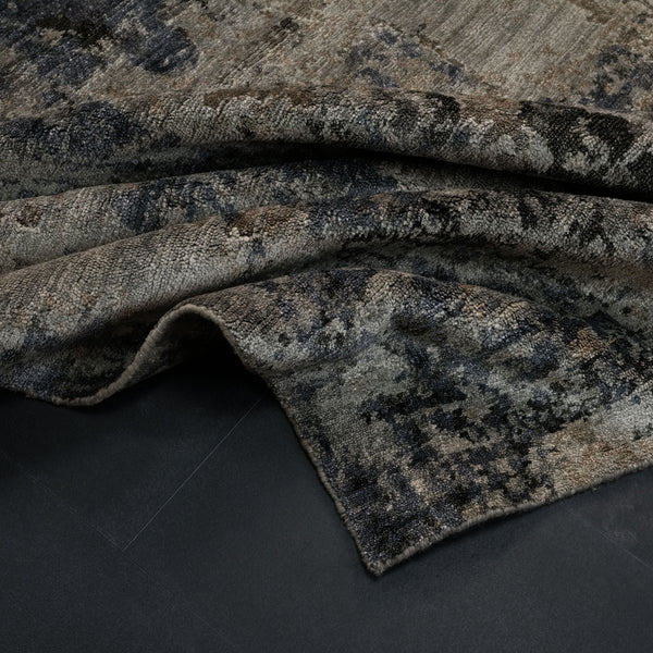 Maison Serisi El Dokuma Soyut Desenli Gri Viskon Halı