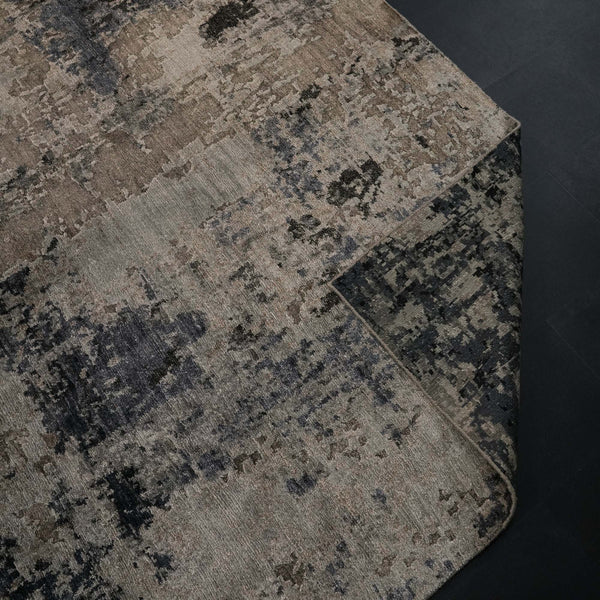 Maison Serisi El Dokuma Soyut Desenli Gri Viskon Halı