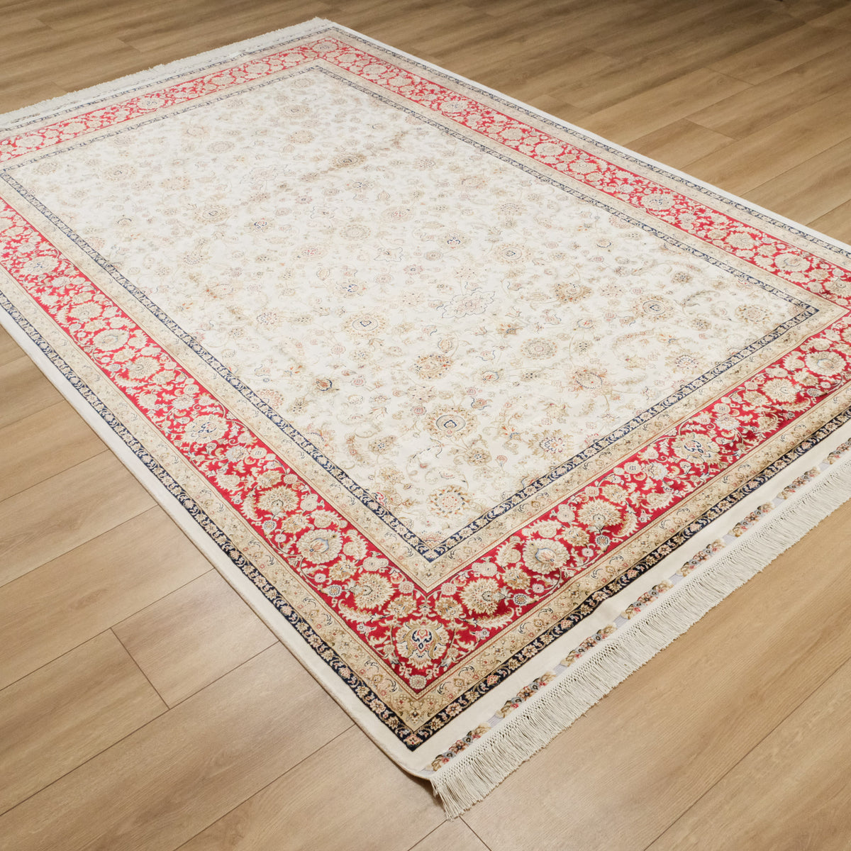 Efsun Serisi Makine Dokuma Uşak Desenli Krem Halı, 160x230 – 300x400 cm — Halıcızade