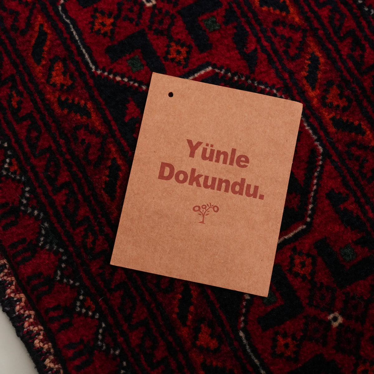 El Dokuma Afgan Desenli Etnik Bordo Yün Bilicik Halı — doğal elyaf