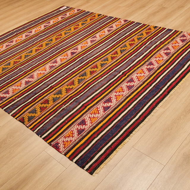 El Dokuma Sandık Eskisi Balıkesir Selendi Kilimi, rengarenk, 192x246 cm — Halıcızade