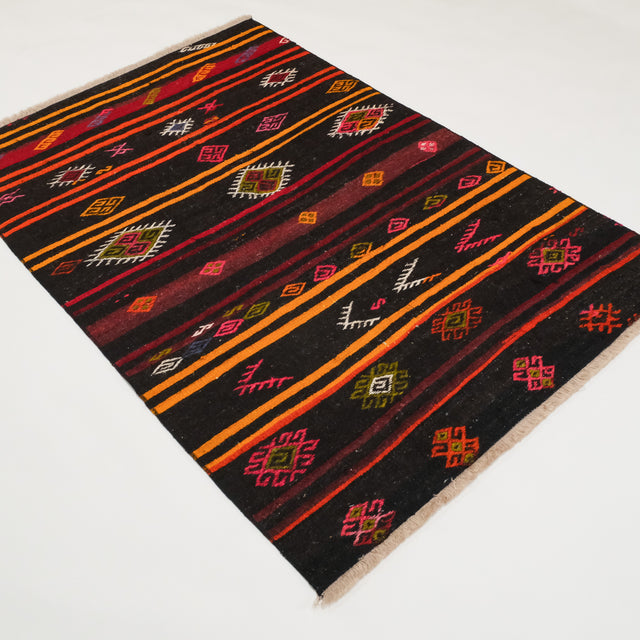 El Dokuma Anadolu Desenli Siyah Kilim, 120x180 cm — Halıcızade