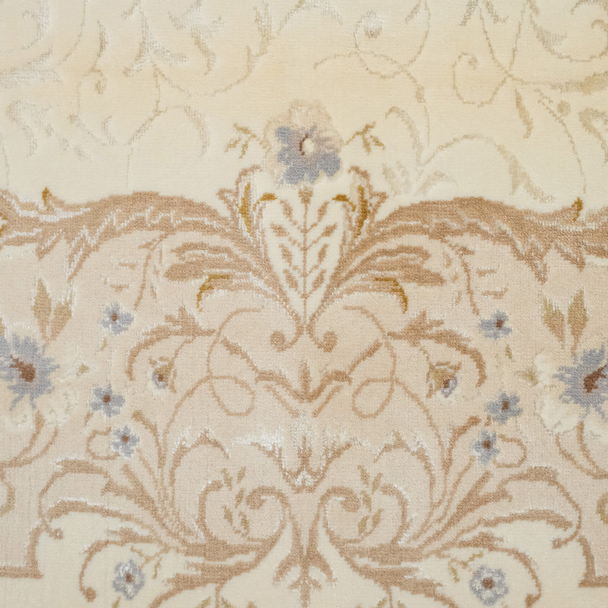 Cream Floral Hand-Knotted Wool and Viscose Rug — border pattern