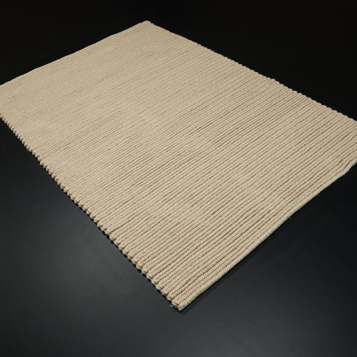 El Dokuma Çizgi Desenli Bej Yün Halı, 130x190 cm — Halıcızade
