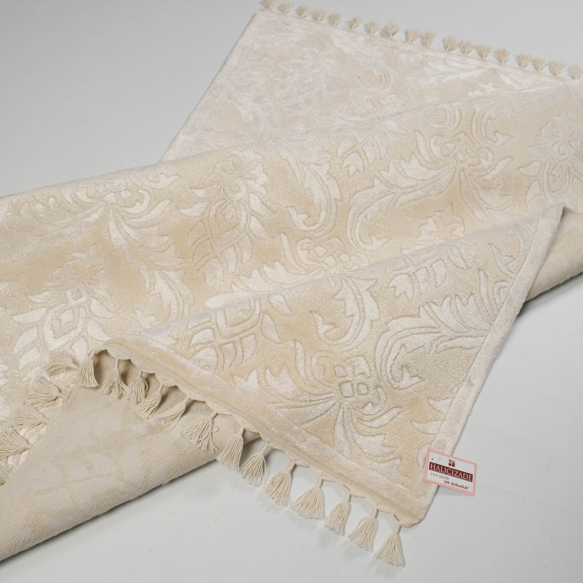 El Dokuma Damask Desenli Beyaz Bambu Halı
