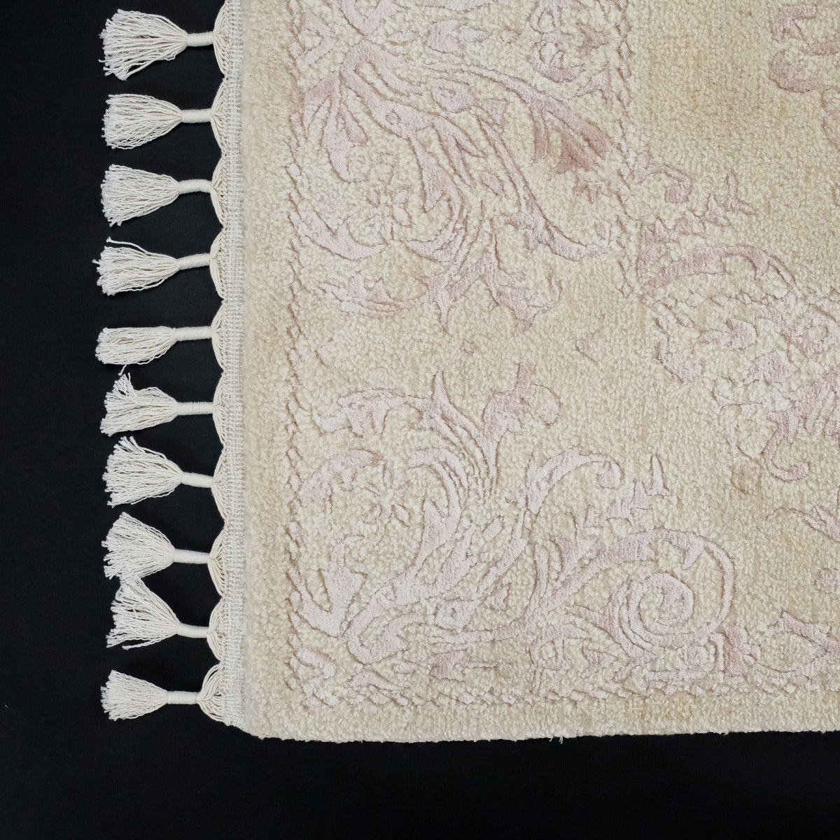 El Dokuma Damask Desenli Pembe Yün Halı — çerçeve desenli