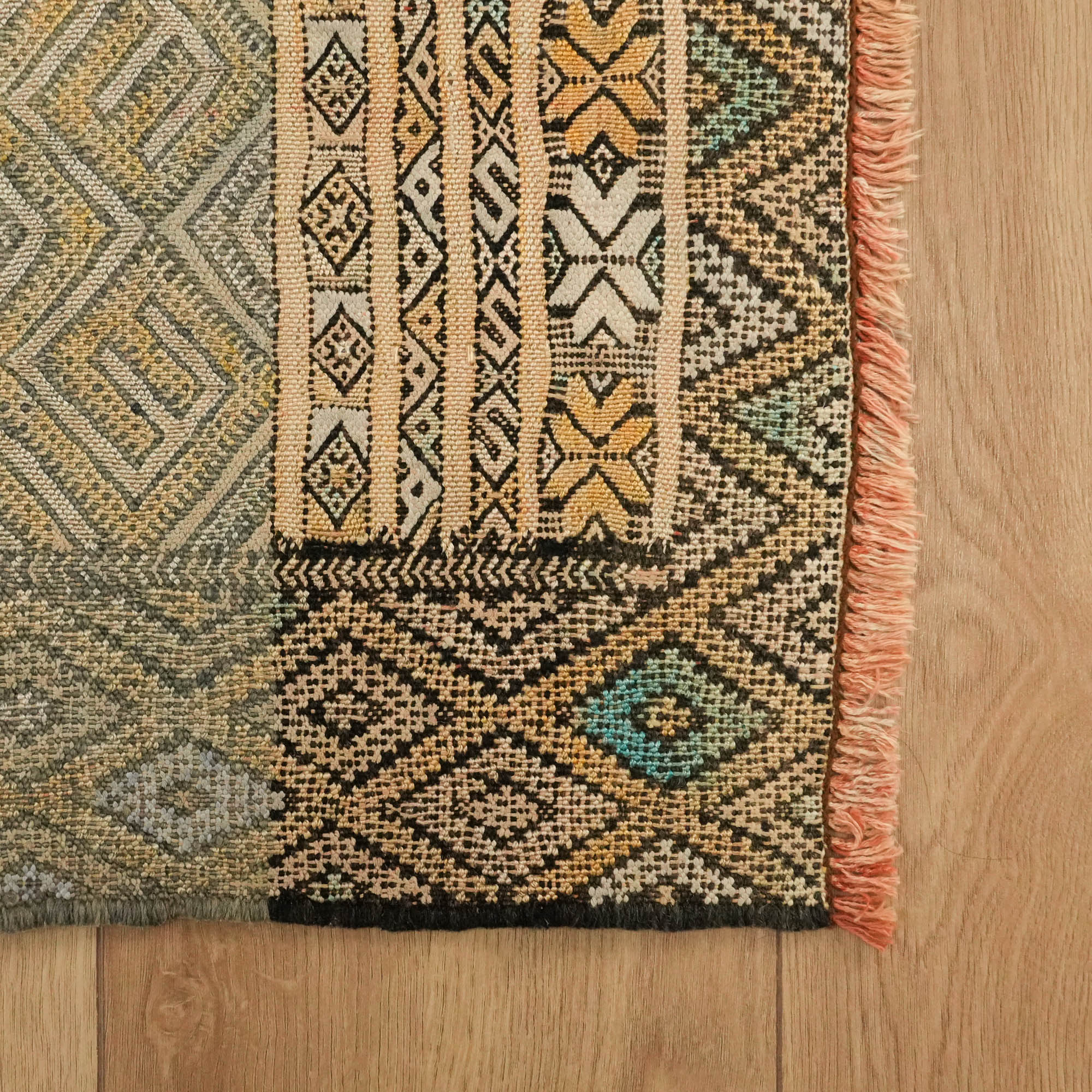 El Dokuma Geometrik Desenli Krem İpekli Afgan Kilimi