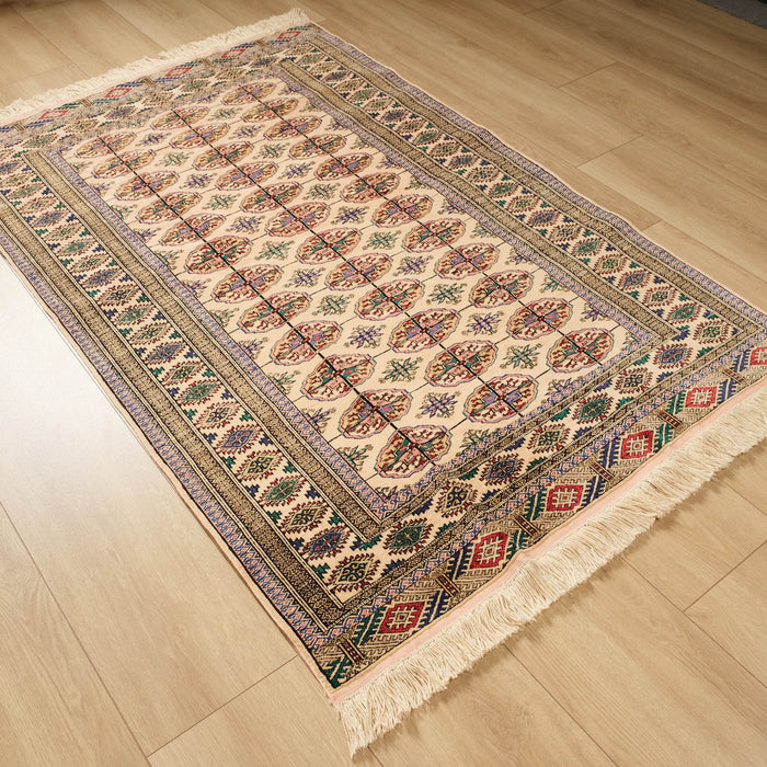 El Dokuma Krem Türkmen Buhara Desenli İpekli Halı, 115x175 cm — Halıcızade