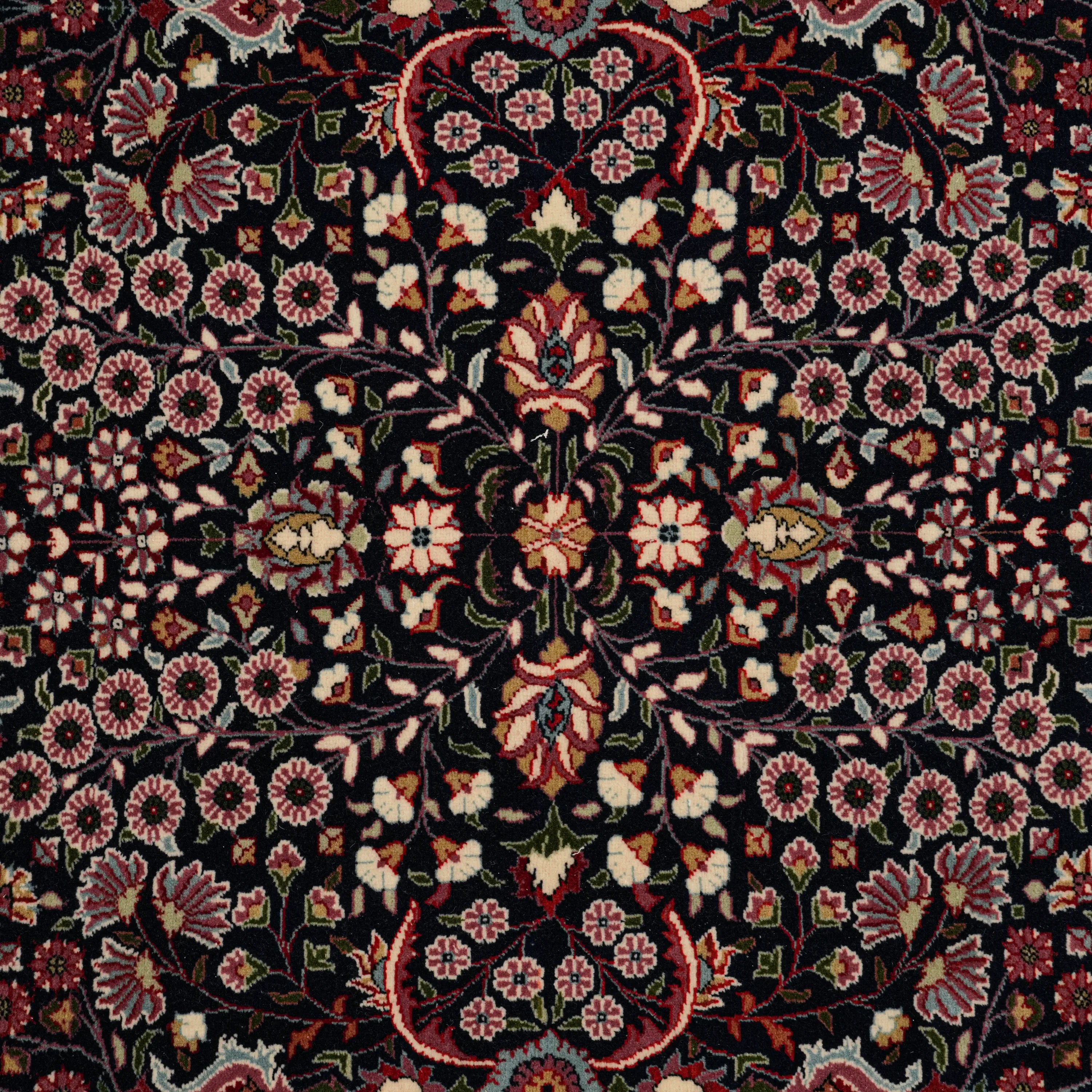 El Dokuma Hereke Desenli Lacivert Yün Halı