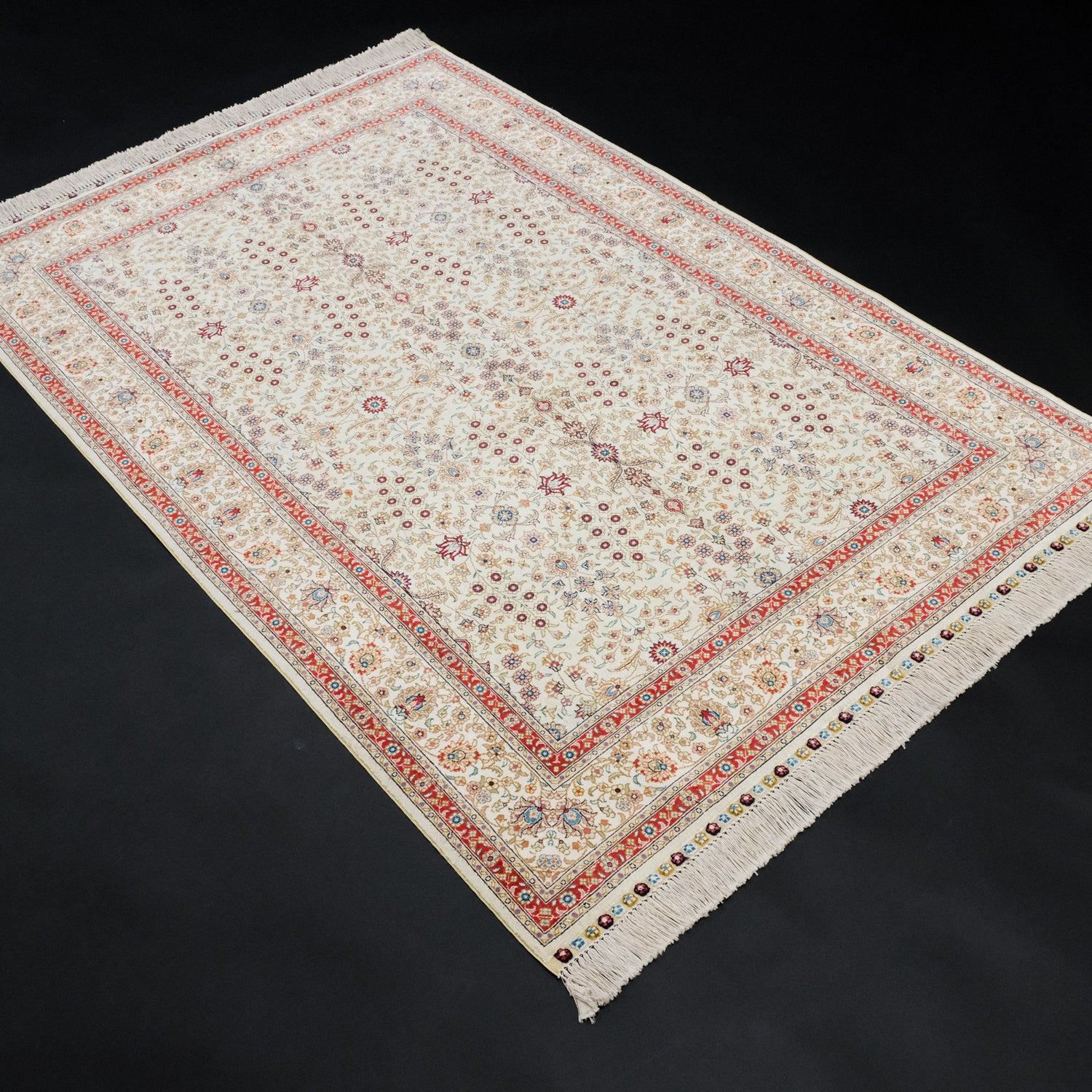 El Dokuma İpek Hereke Desenli Krem Halı, 123x185 cm — Halıcızade