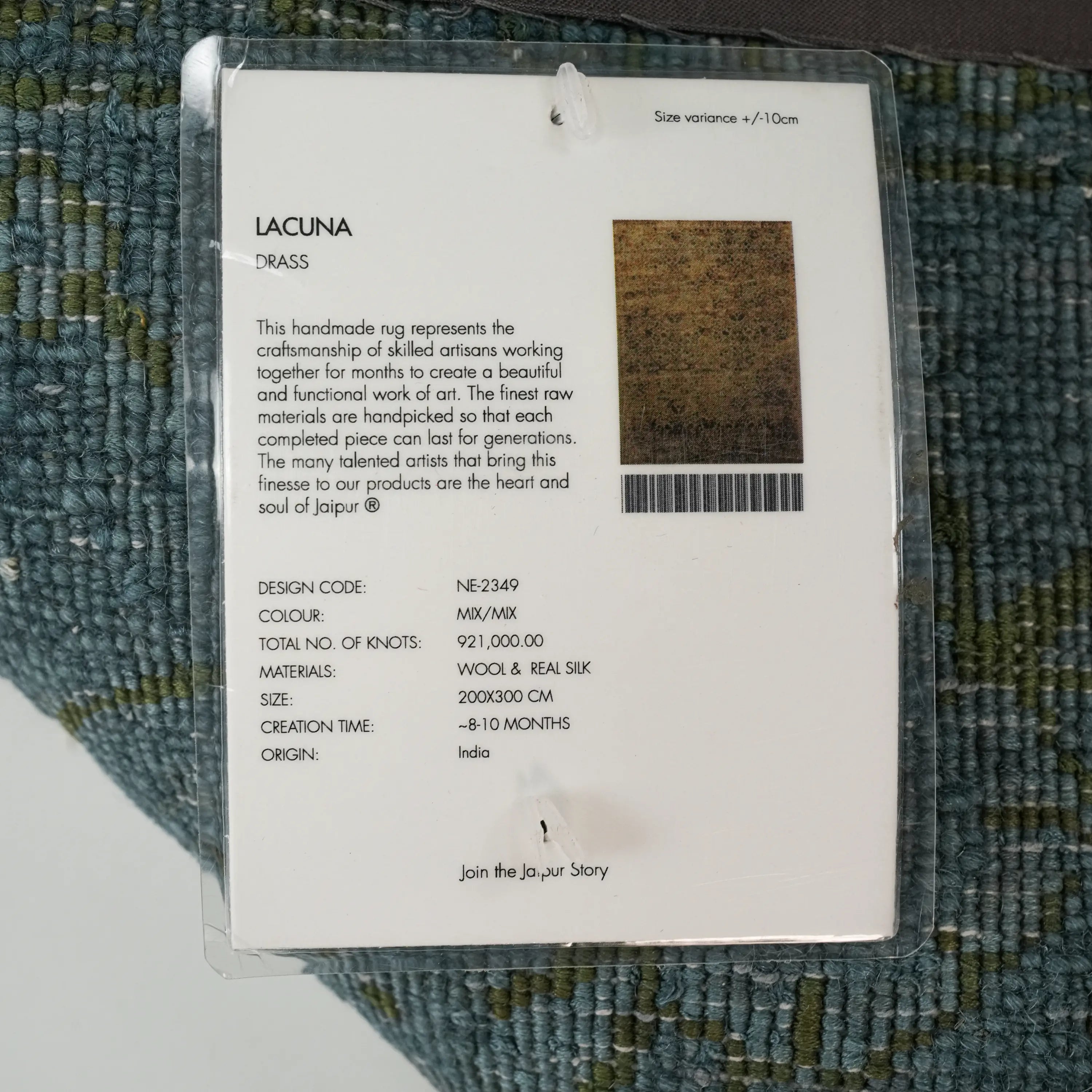 Vintage Design Hand Woven Carpet