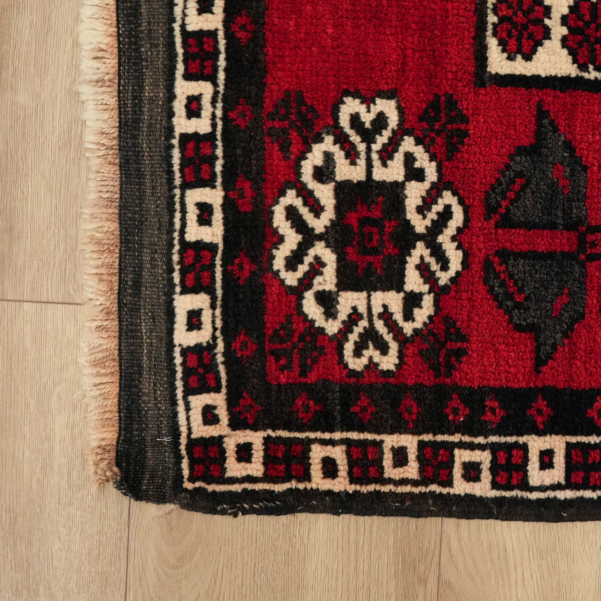 El Dokuma Yün Balıkesir Karakeçili Sandık Eskisi Kök Boya Halı — etnik desenli