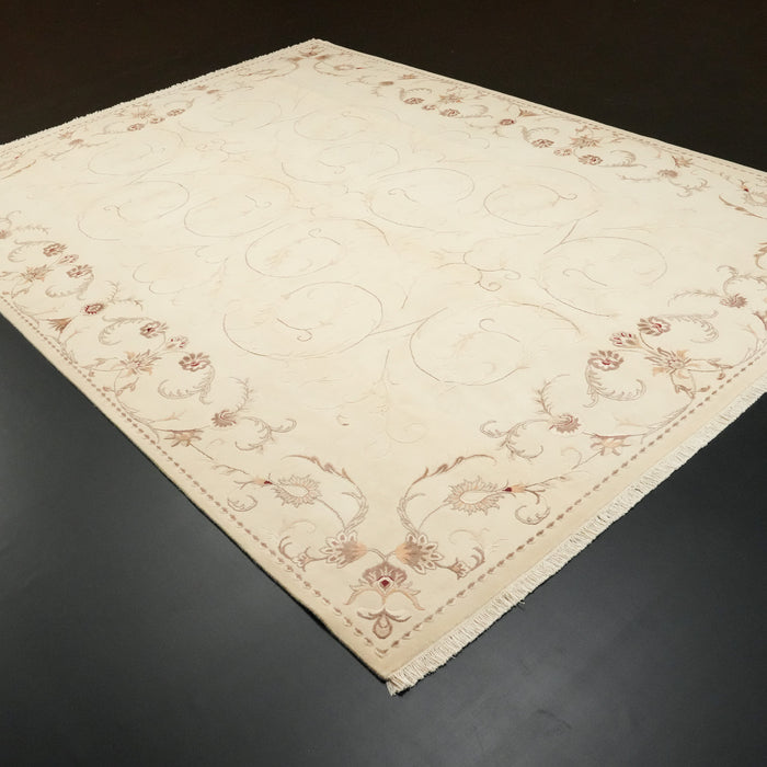 El Dokuma Krem Çiçek Desenli Klasik Yün Halı, 250x345 cm — Halıcızade