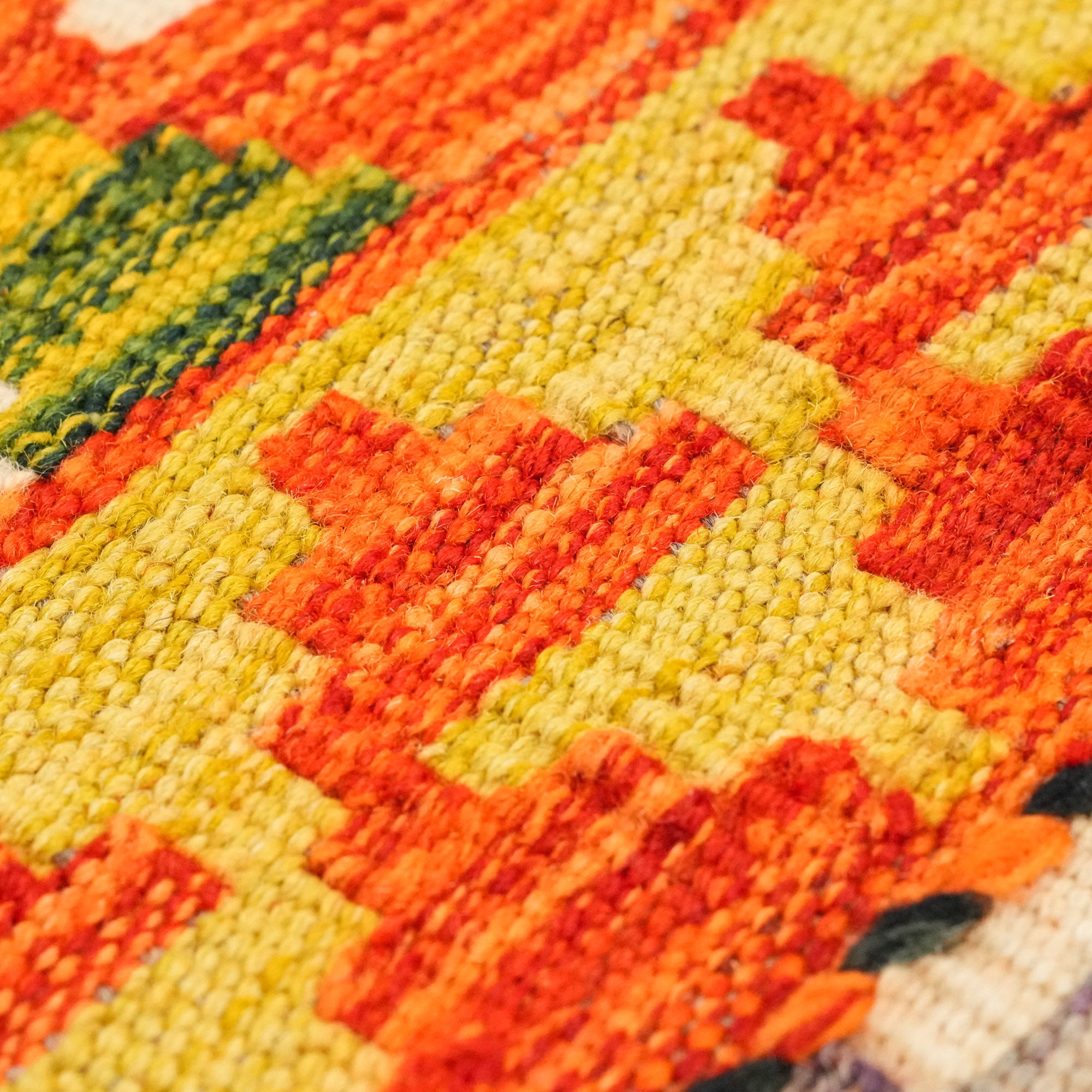 El Dokuma Otantik Desenli Yün Çok Renkli Etnik Kilim