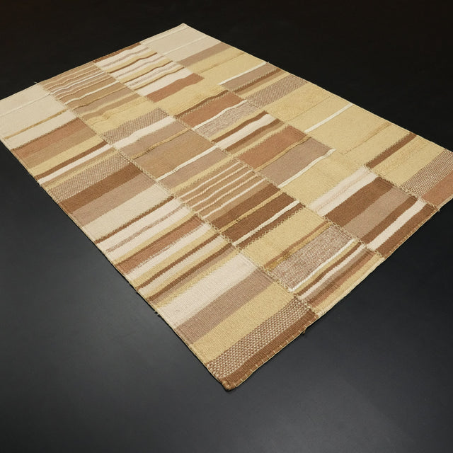 El Dokuma Patchwork Desenli Kahverengi Yün Kilim, 120×180 cm Translation missing: tr.hz.card.alt_brand