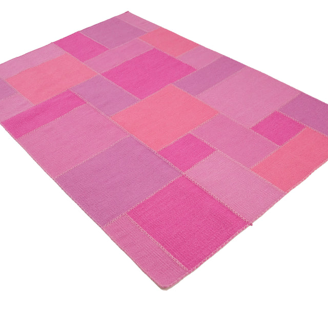 El Dokuma Patchwork Desenli Pembe Yün Kilim, 140×200 cm Translation missing: tr.hz.card.alt_brand