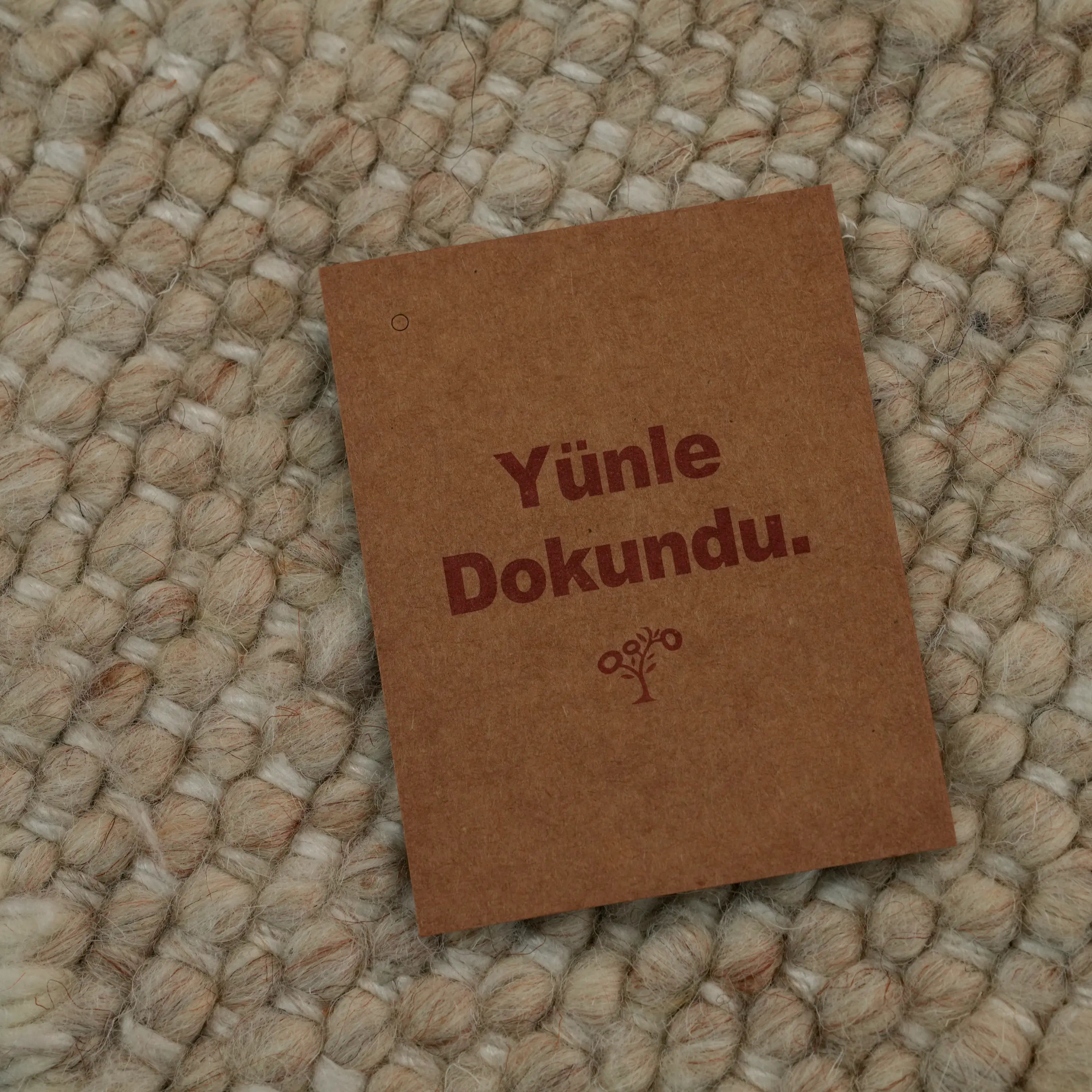 Handwoven Plain Pattern Beige Round Wool Rug