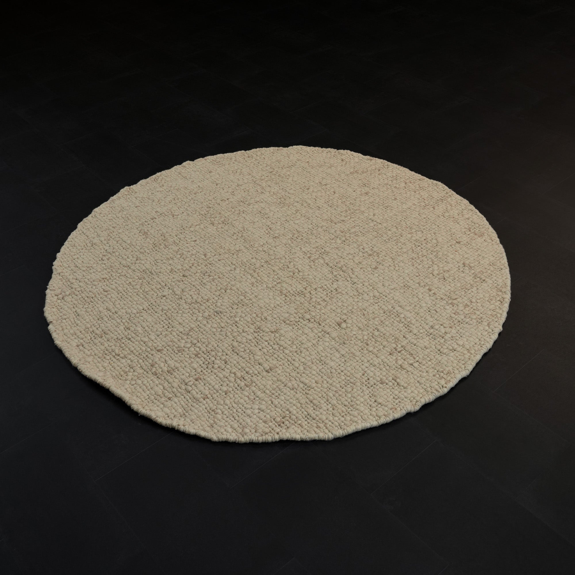 Handwoven Plain Pattern White Round Wool Rug