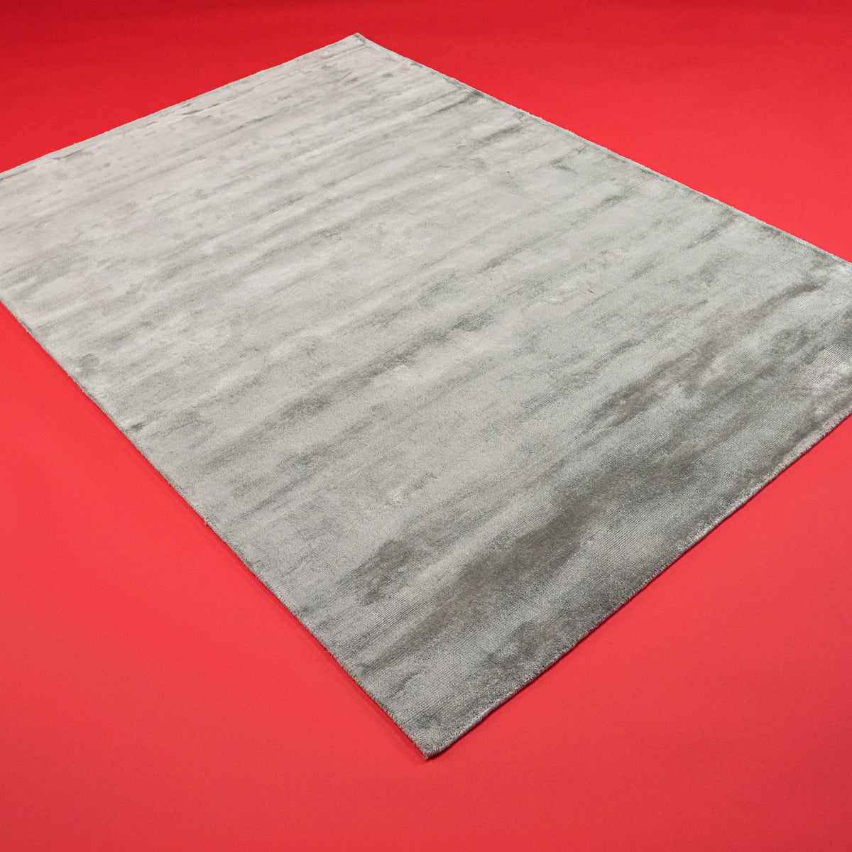 Tezgah Dokuma Sade Desenli Gri Viskon Halı, 140x200 – 170x240 cm — Halıcızade