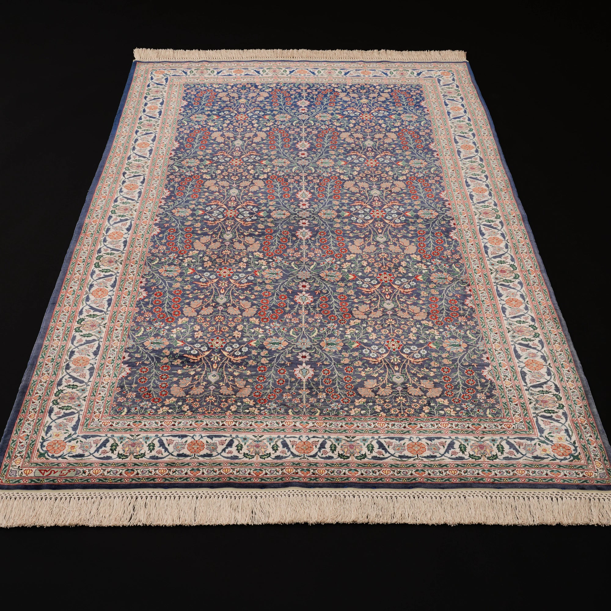 El Dokuma Saf İpek 9*9 Düğüm Hereke Halısı — 129x219 cm