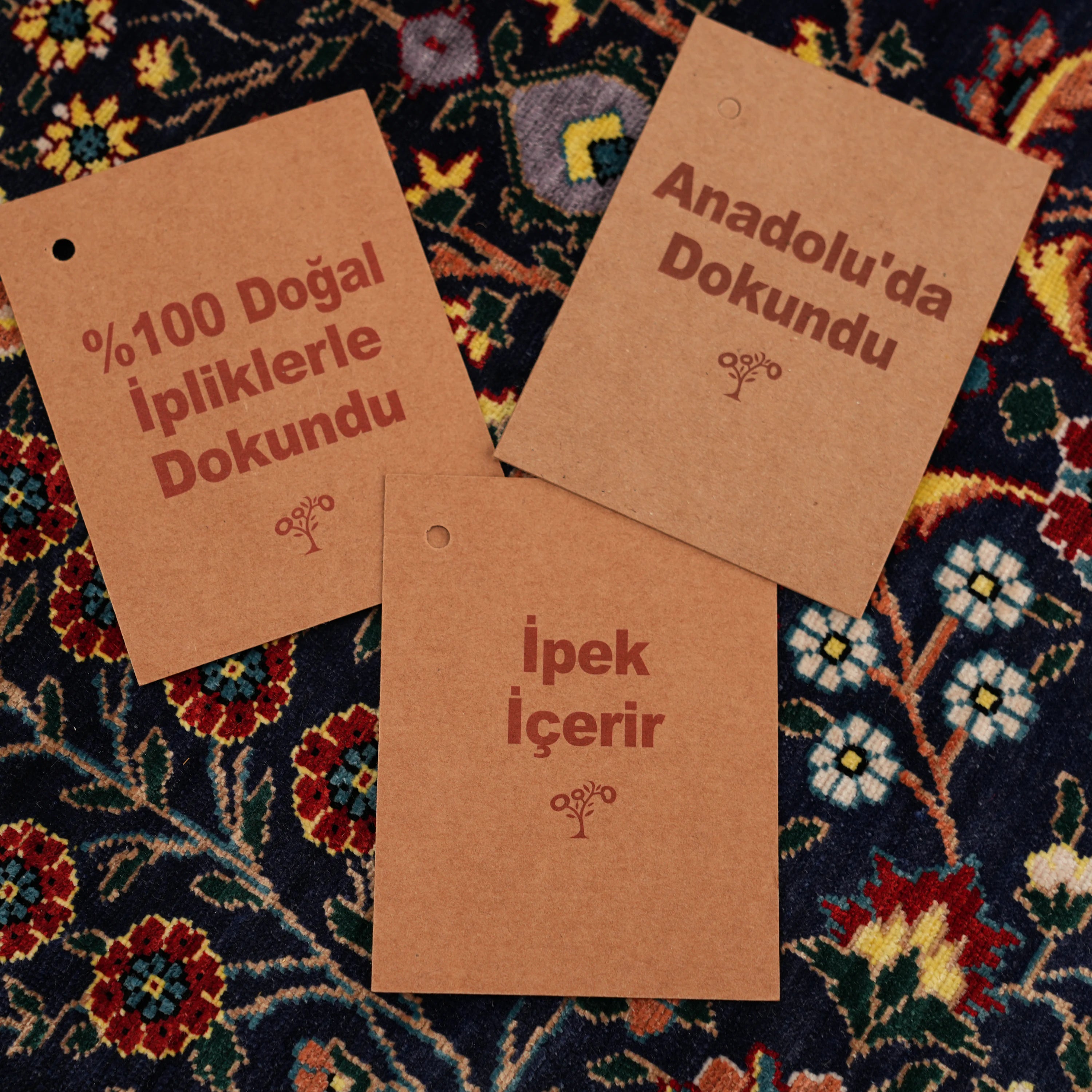 El Dokuma Saf İpek 9*9 Düğüm Hereke Halısı