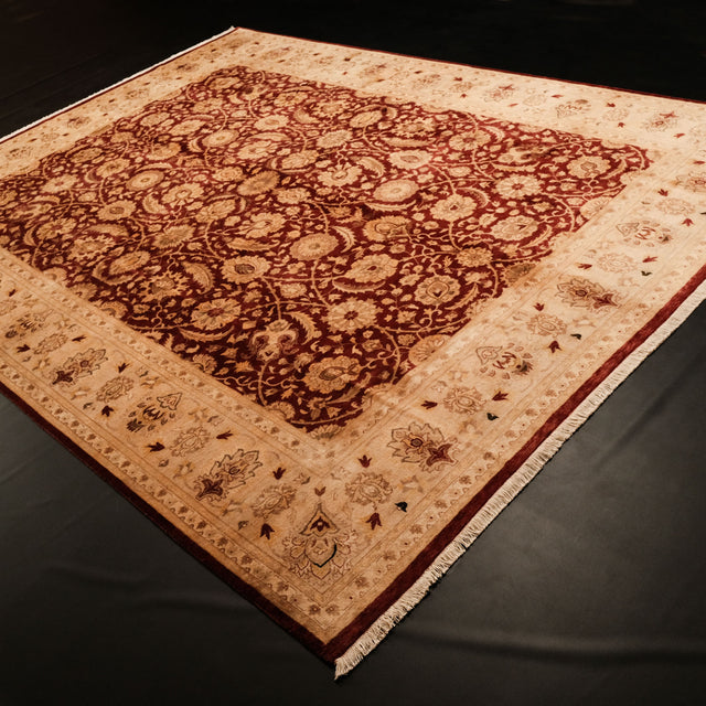 El Dokuma Uşak Desenli Klasik Bordo Halı, 278x372 cm — Halıcızade