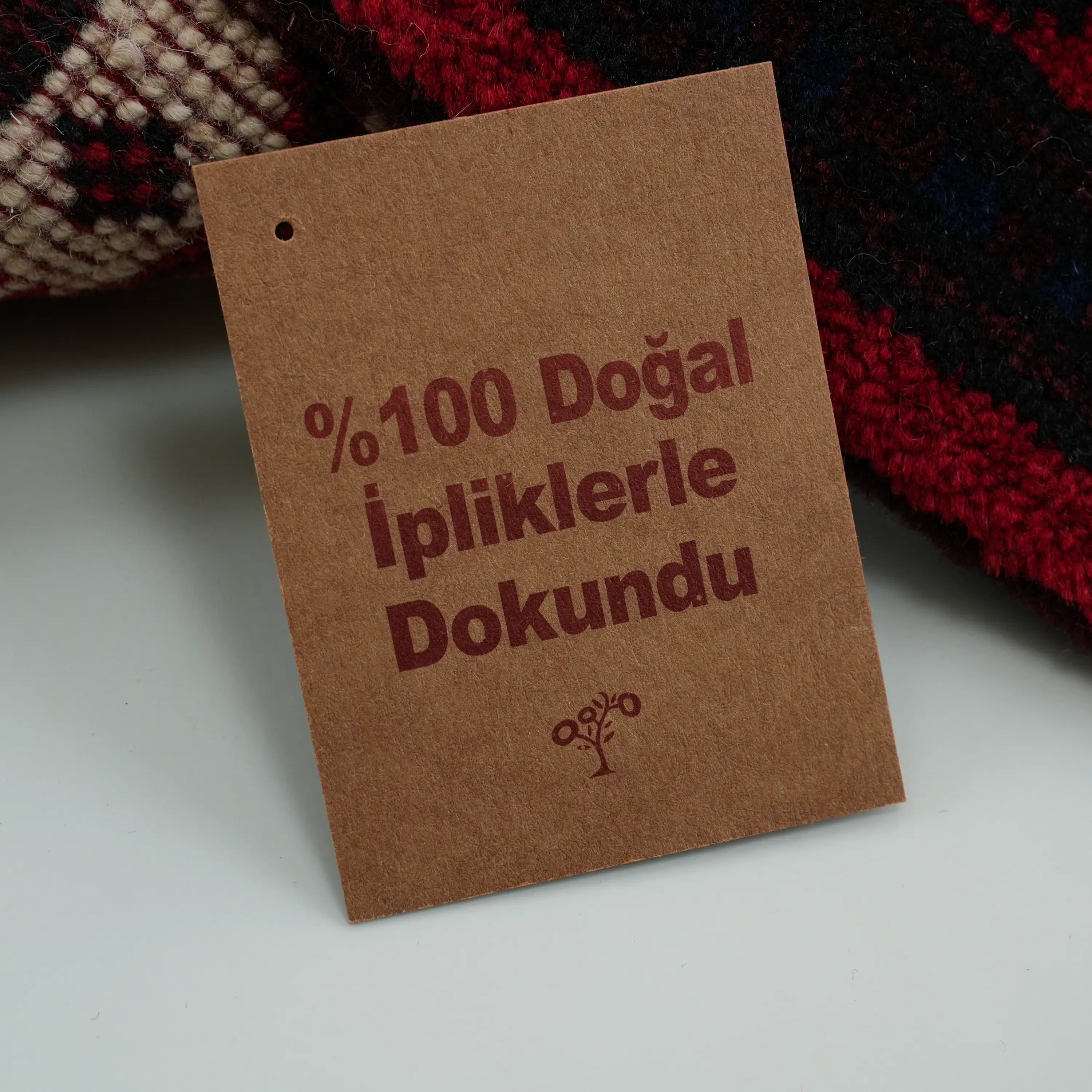 El Dokuma Yağcıbedir Desenli Lacivert Yün Etnik Halı