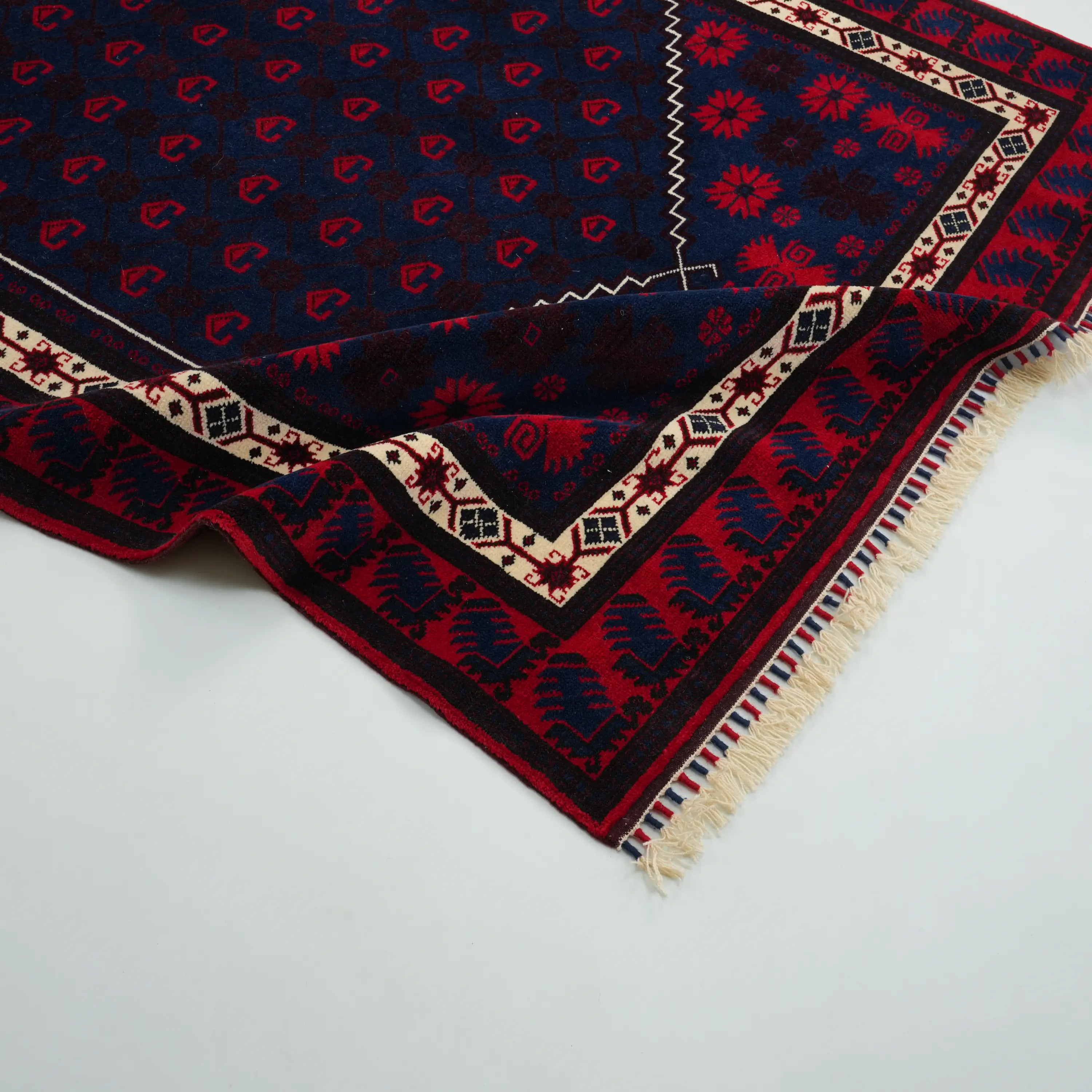 El Dokuma Yağcıbedir Desenli Lacivert Yün Etnik Halı