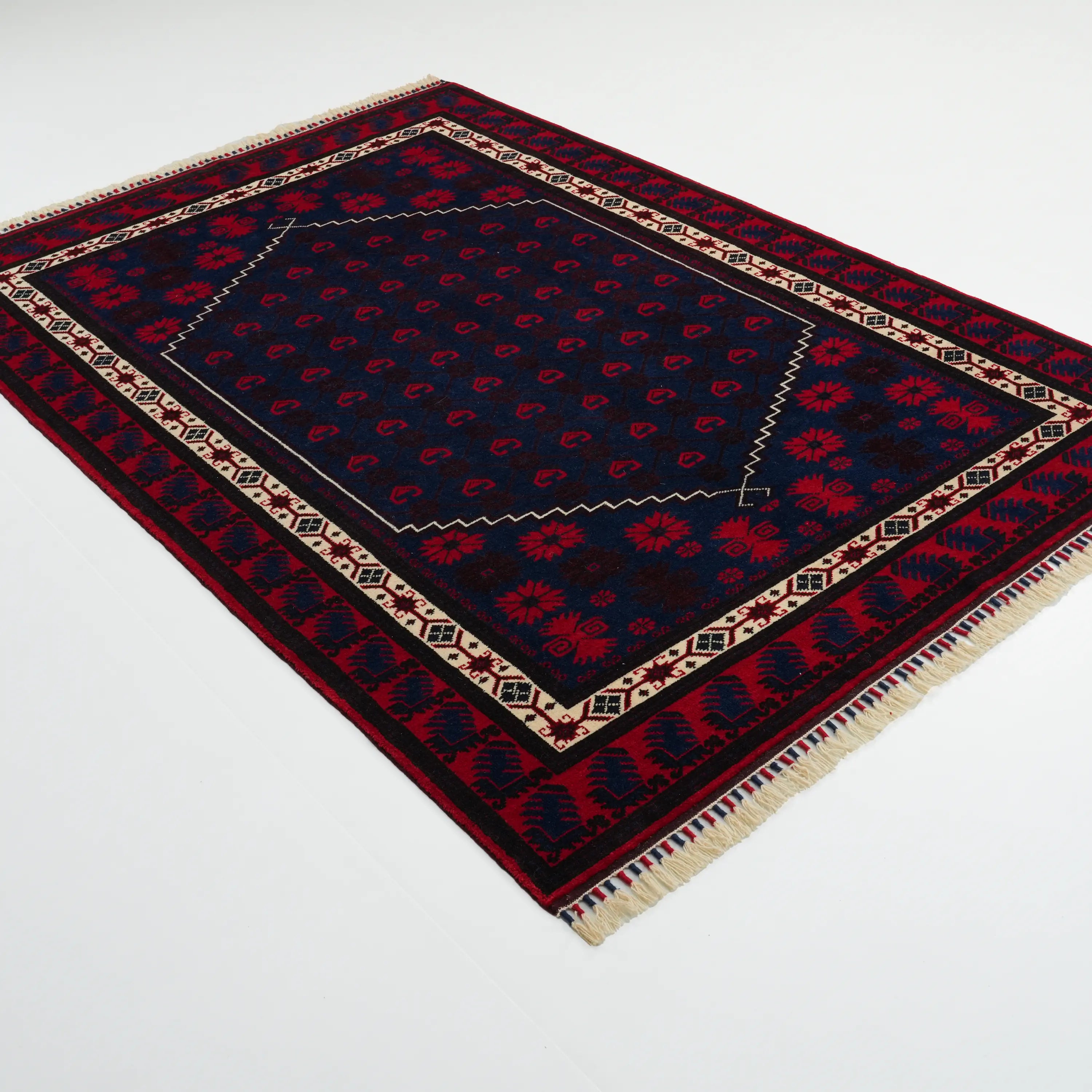 El Dokuma Yağcıbedir Desenli Lacivert Yün Etnik Halı