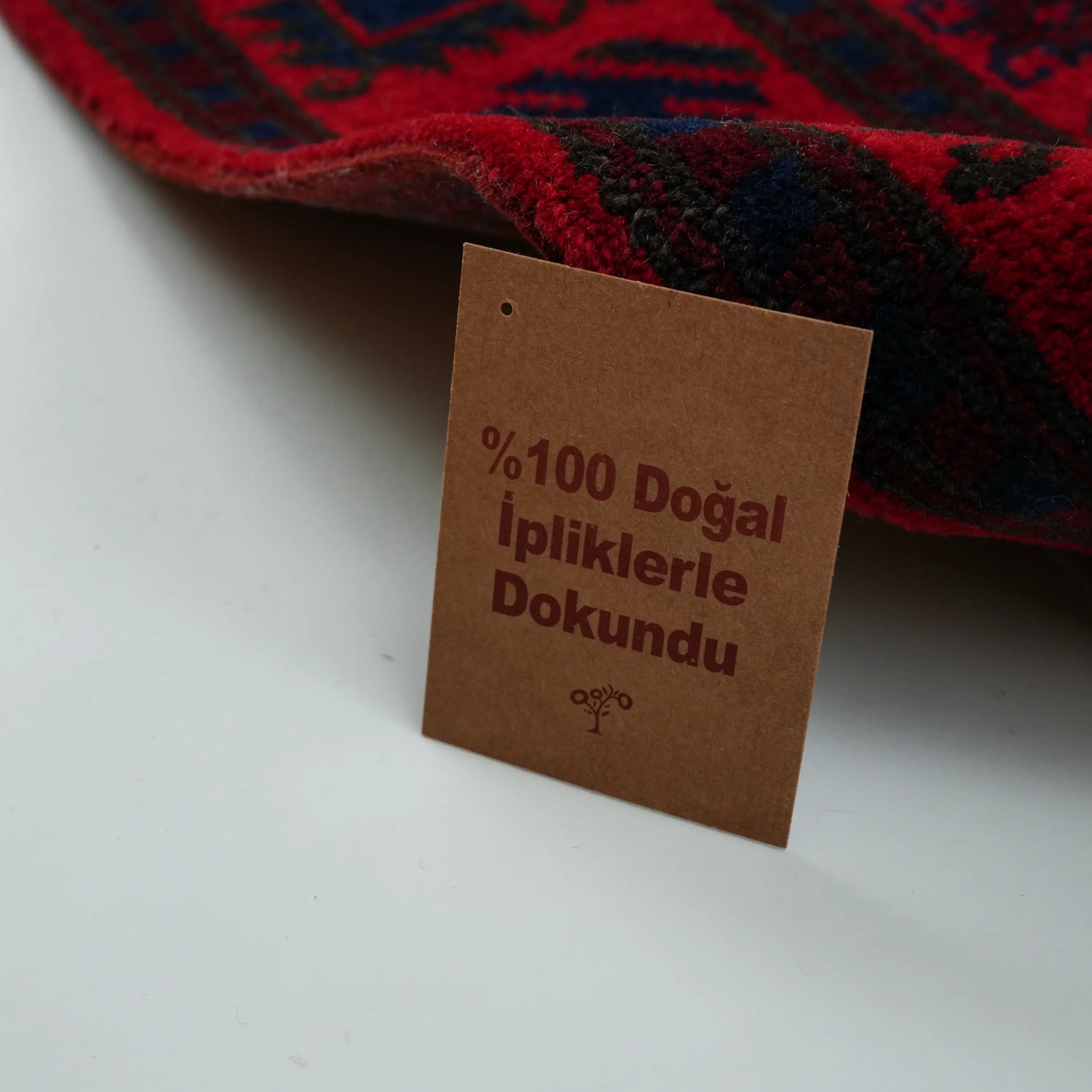 El Dokuma Yağcıbedir Desenli Lacivert Yün Halı