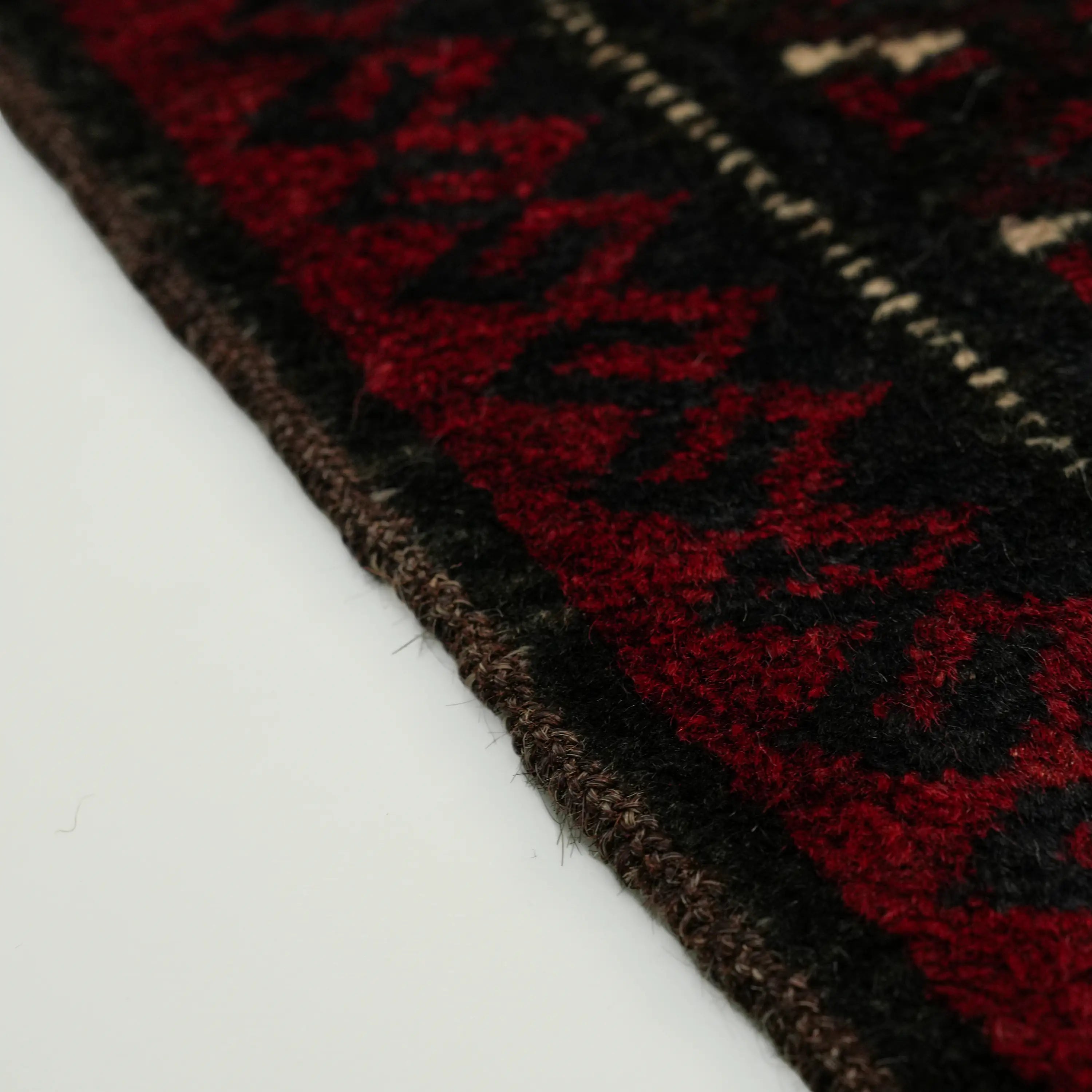 El Dokuma Yün Bordo Halı Seccade