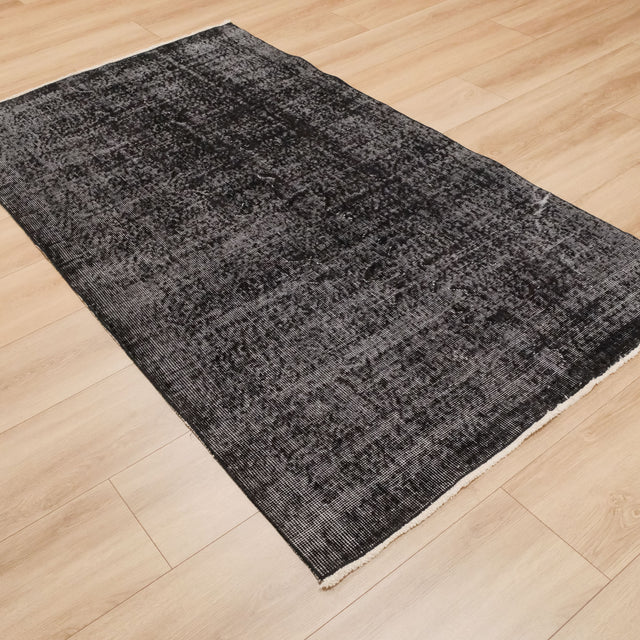 El Dokuma Yün Vintage Desenli Siyah Halı, 114x205 cm — Halıcızade