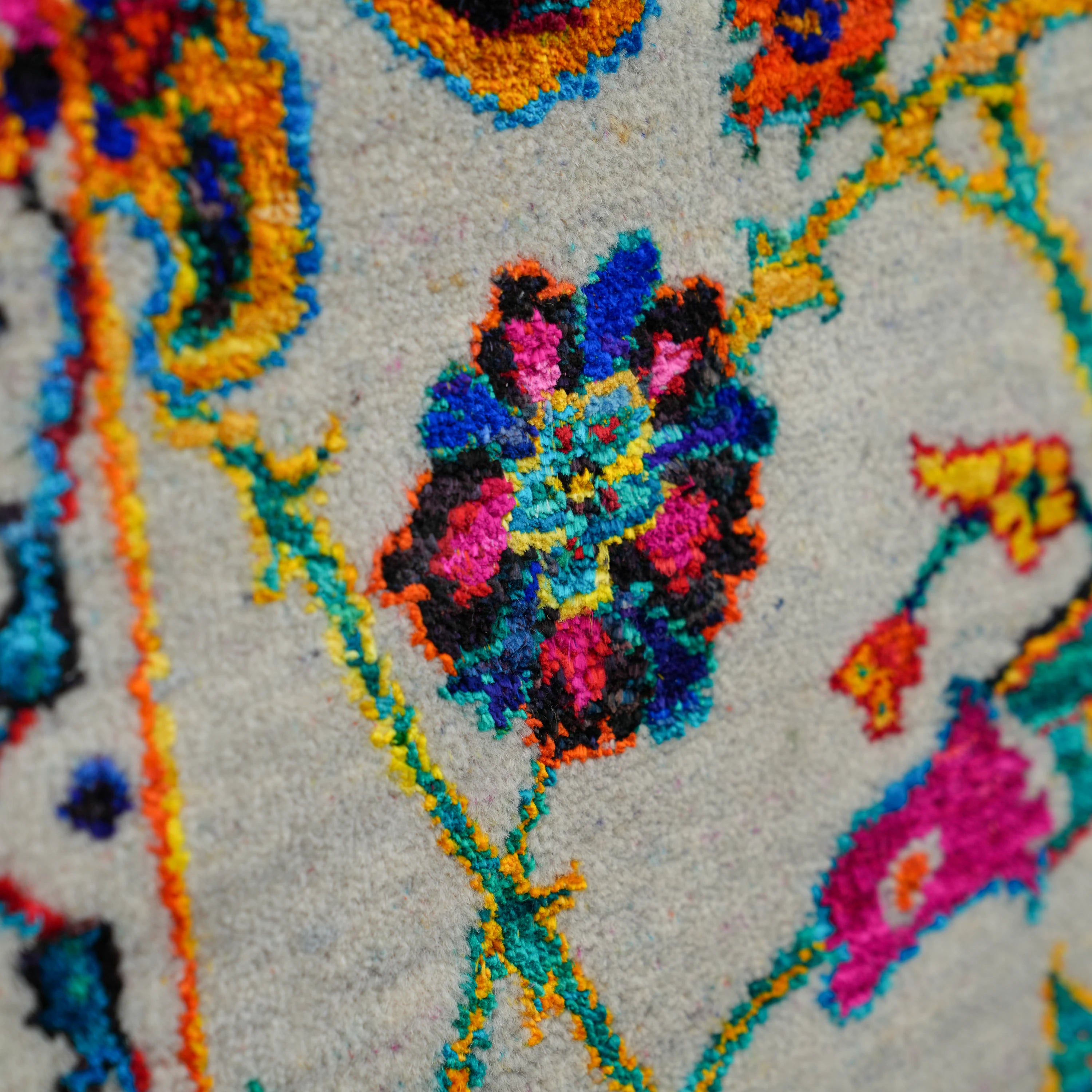 Elvan Series Handwoven Uşak Patterned colorful Silk Rug