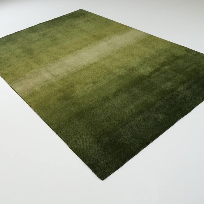 Focus Serisi Tezgah Dokuma Sade Desenli Yeşil Halı, 80x150 – 240x340 cm — Halıcızade