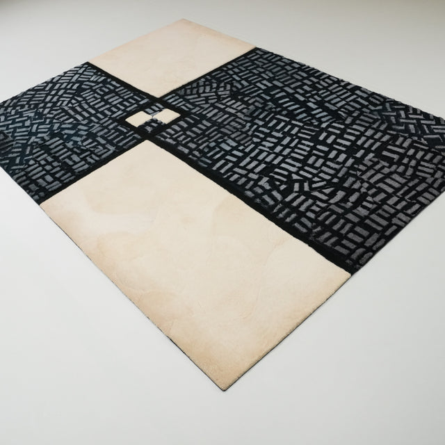 Geometrik Desenli Beyaz Kuzu Postu Halı, 176x239 cm — Halıcızade