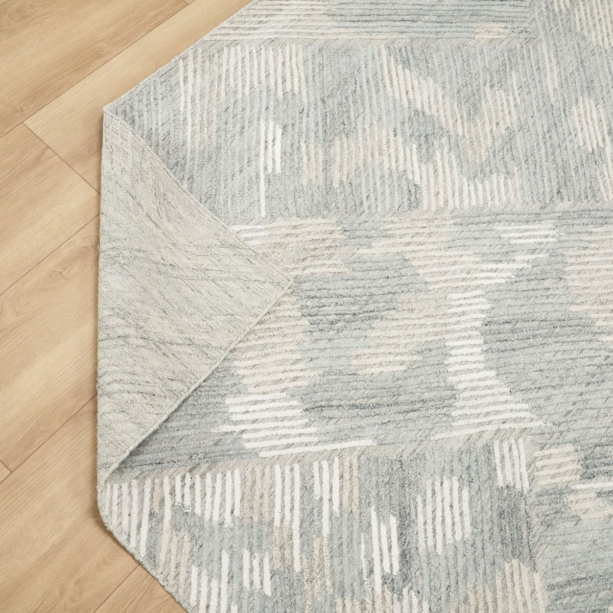 Tezgah Dokuma Geometrik Desenli Gri Halı — bambu